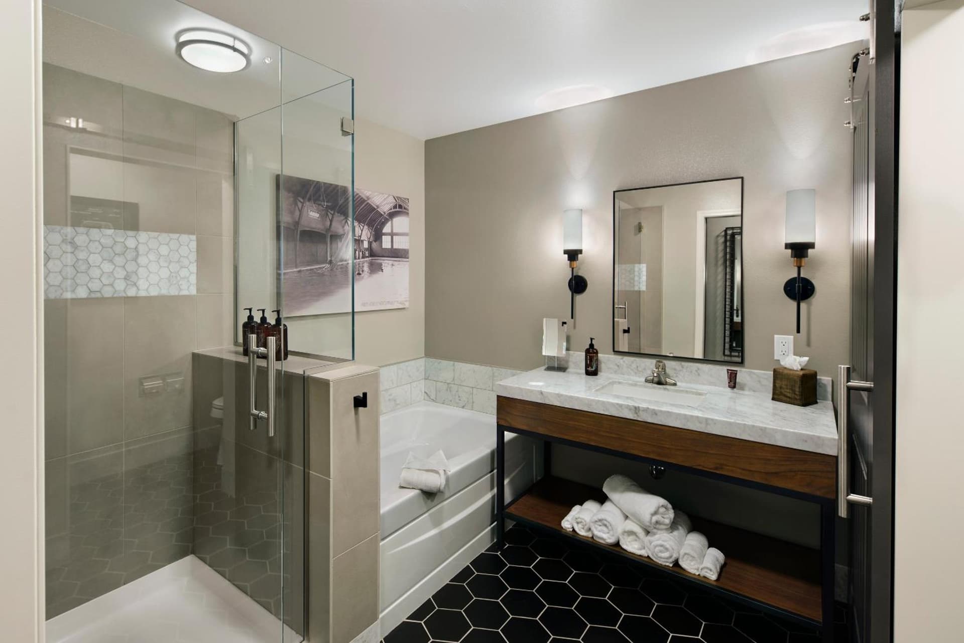 Oxford Suites Paso Robles gallery photo in Paso Robles, CA — image 57