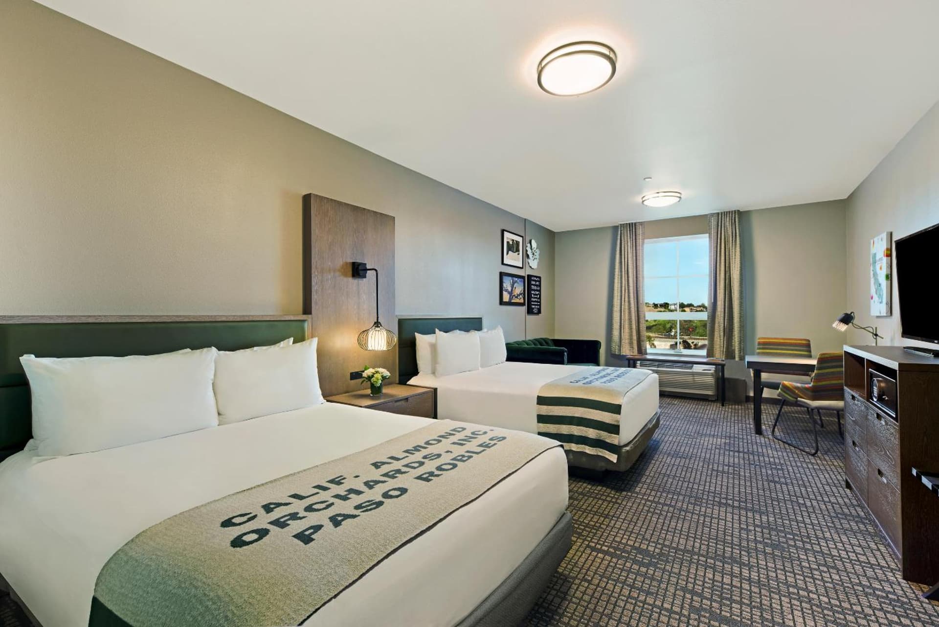 Oxford Suites Paso Robles gallery photo in Paso Robles, CA — image 31