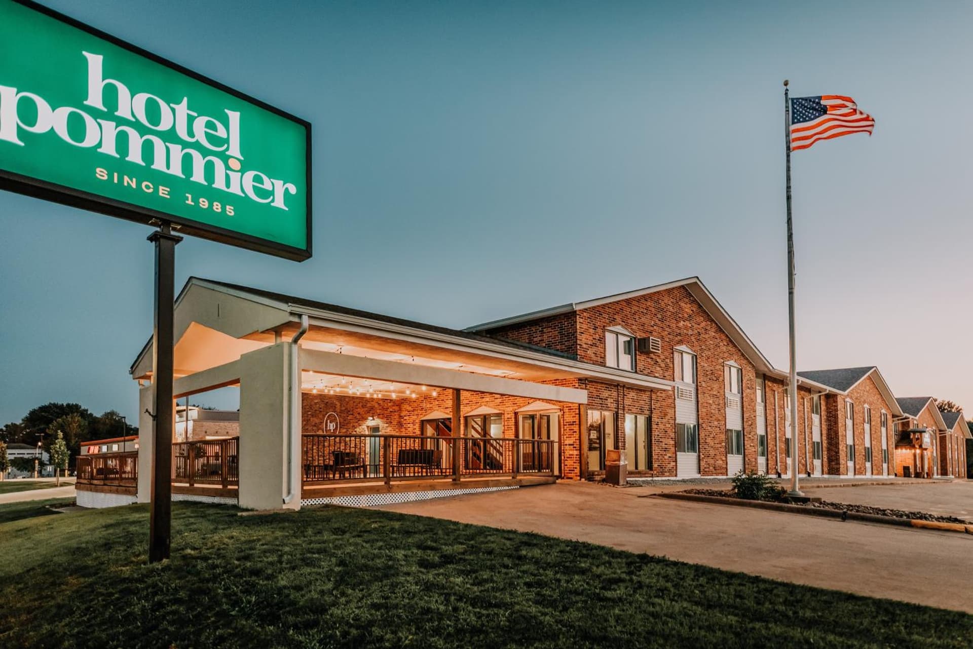 Hotel Pommier Indianola featured exterior or lobby in Indianola, IA — similar hotel