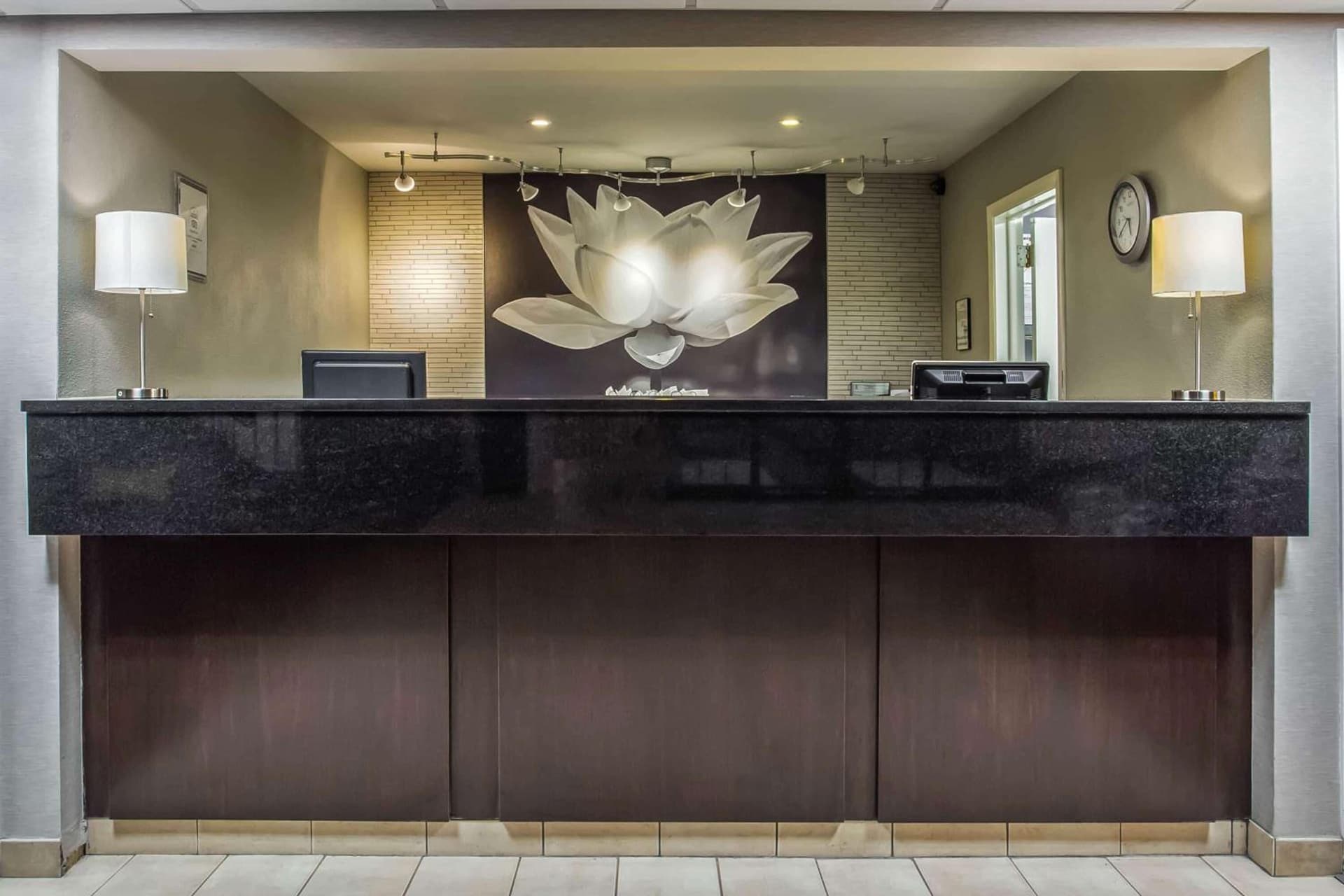 La Quinta Inn by Wyndham Oshkosh gallery photo in Oshkosh, WI — image 21