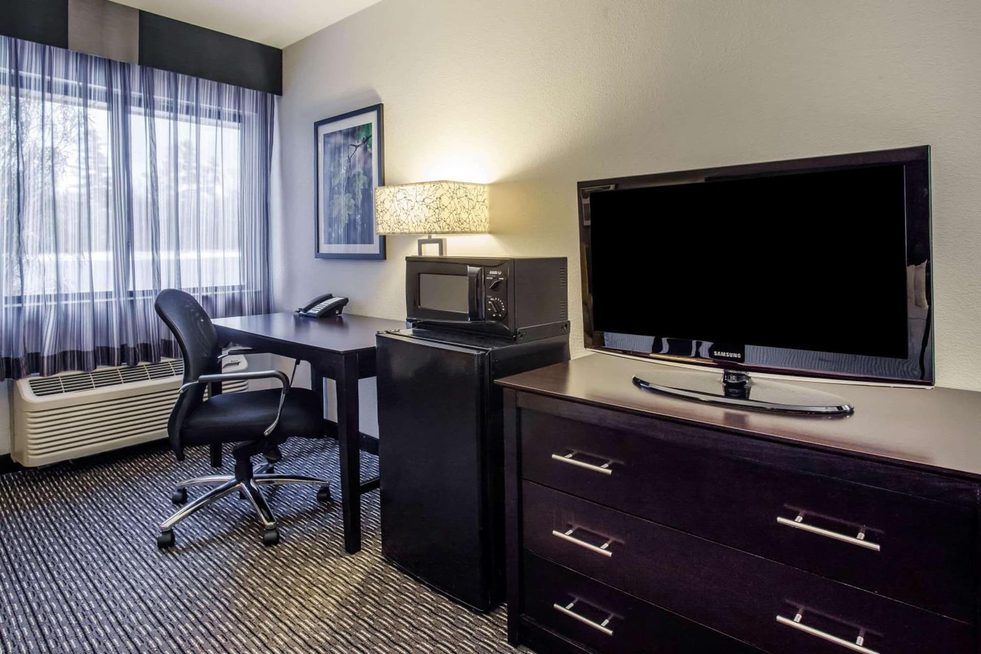 La Quinta Inn by Wyndham Oshkosh gallery photo in Oshkosh, WI — image 22