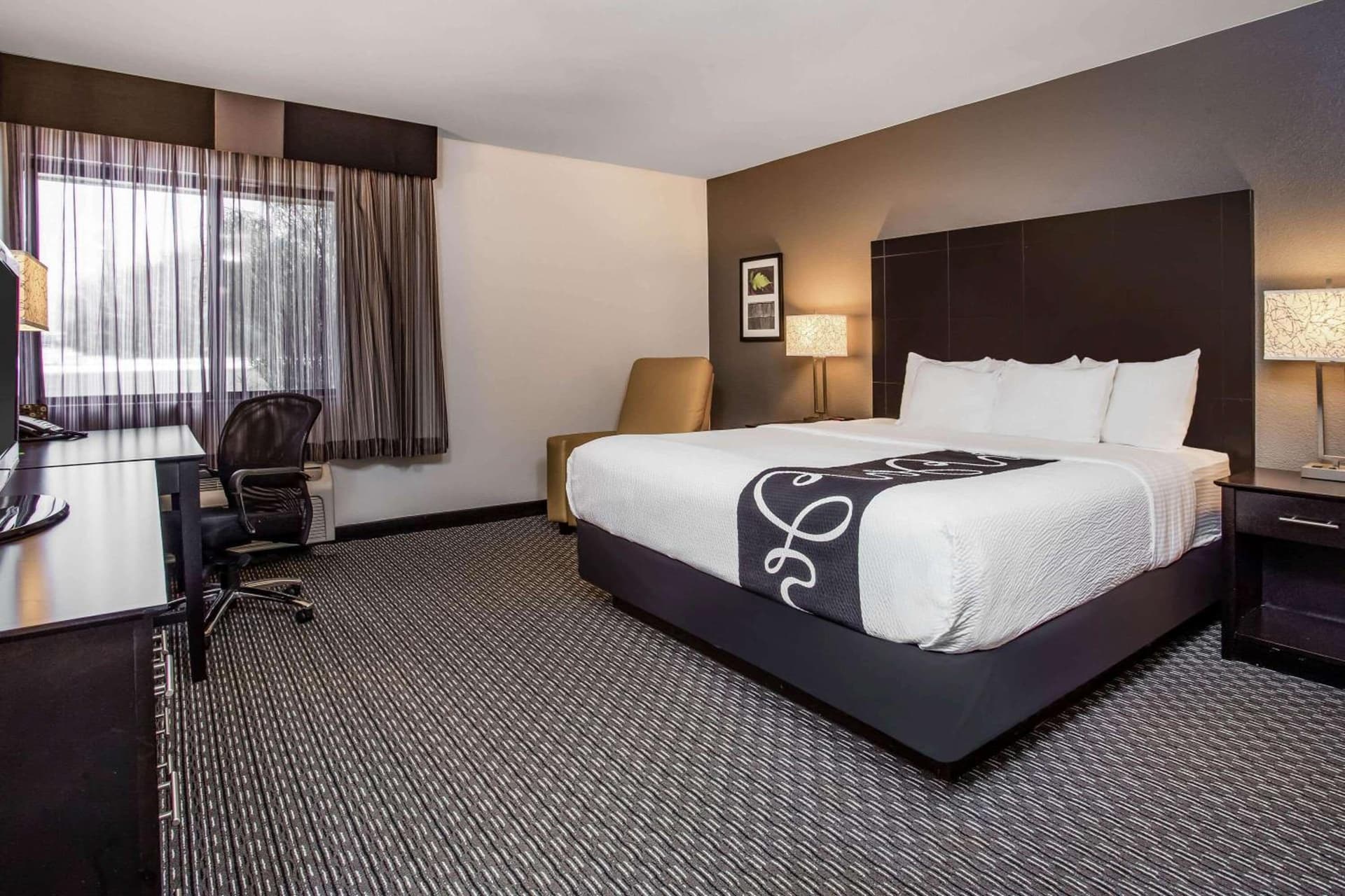 La Quinta Inn by Wyndham Oshkosh gallery photo in Oshkosh, WI — image 16
