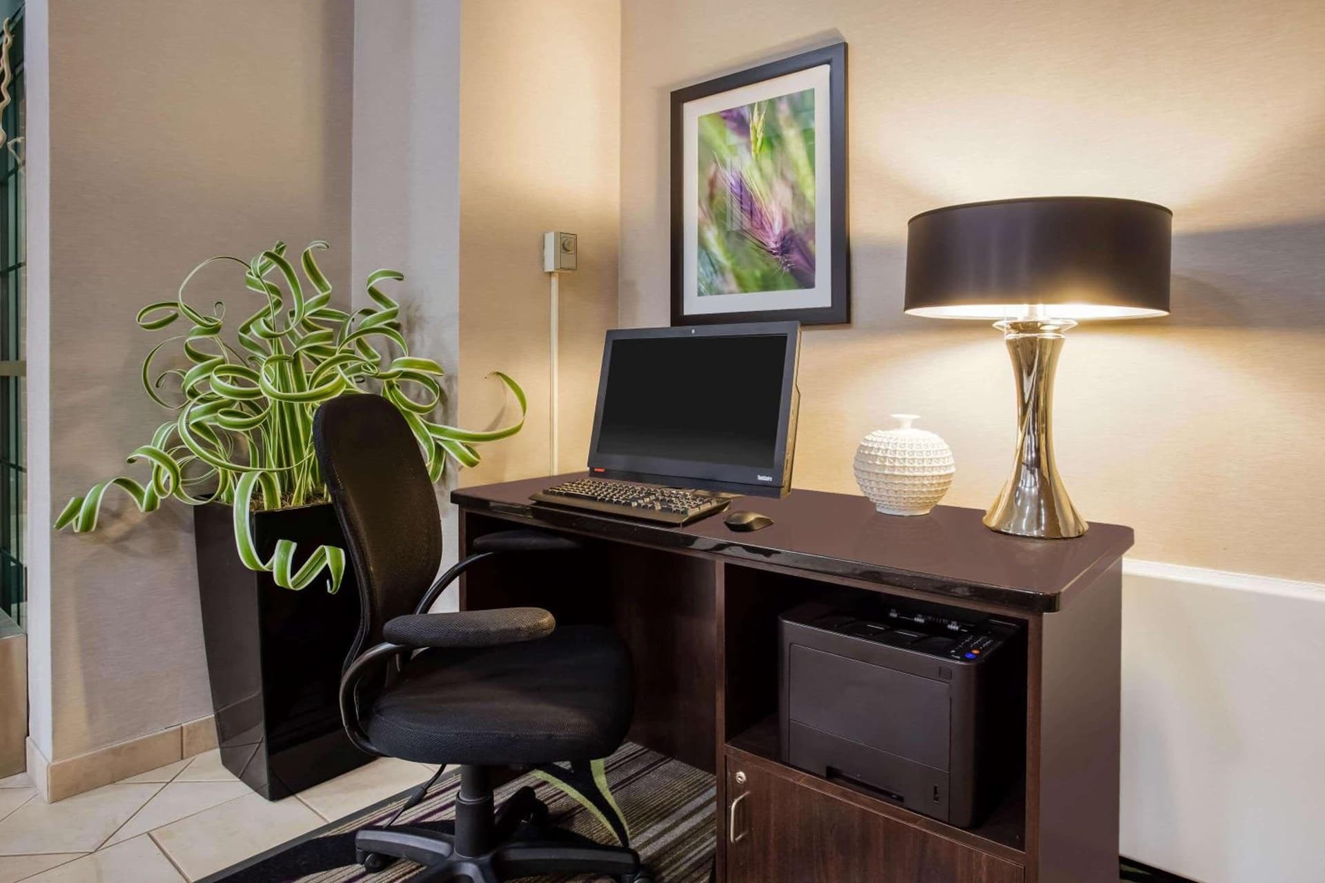La Quinta Inn by Wyndham Oshkosh gallery photo in Oshkosh, WI — image 25