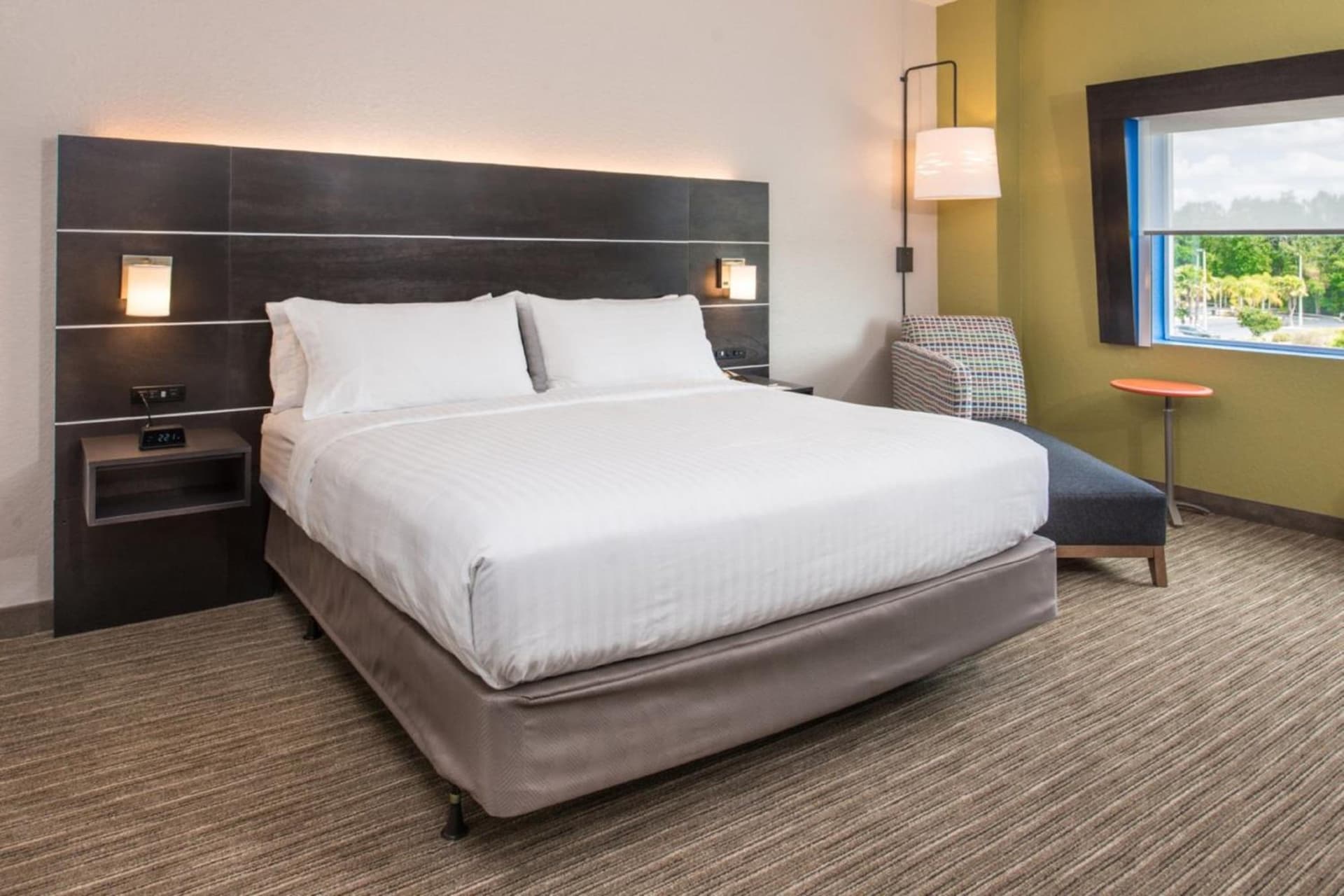 Holiday Inn Express Jacksonville East by IHG gallery photo in Jacksonville, FL — image 15