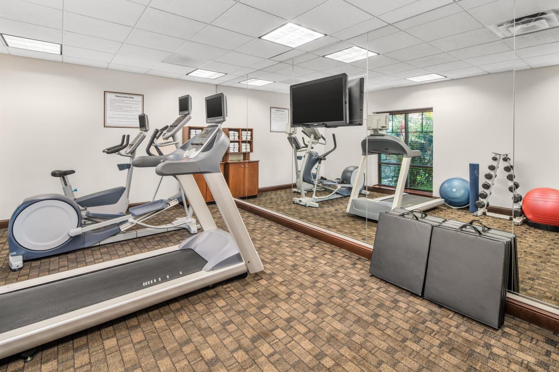 Holiday Inn Express & Suites Wilmington-Newark by IHG gallery photo in Newark, DE — image 72
