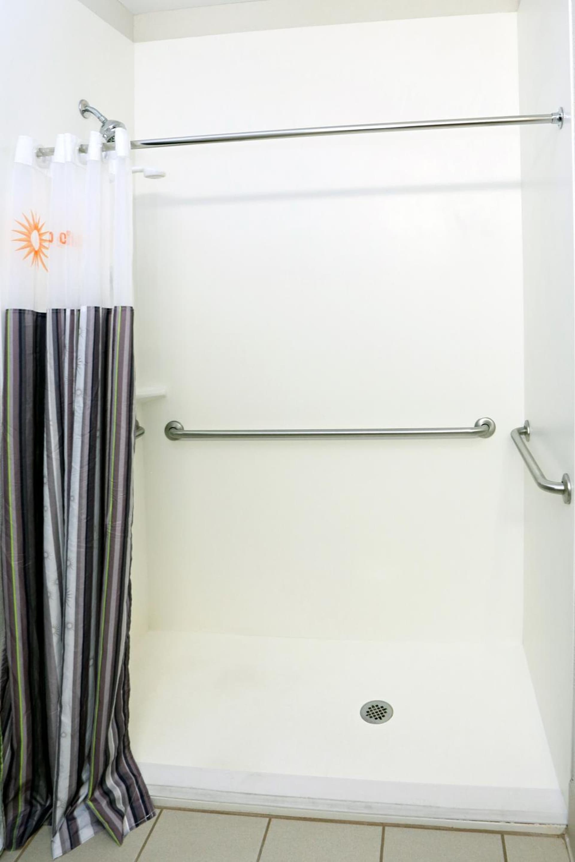 La Quinta Inn & Suites by Wyndham Norfolk gallery photo in Norfolk, VA — image 33