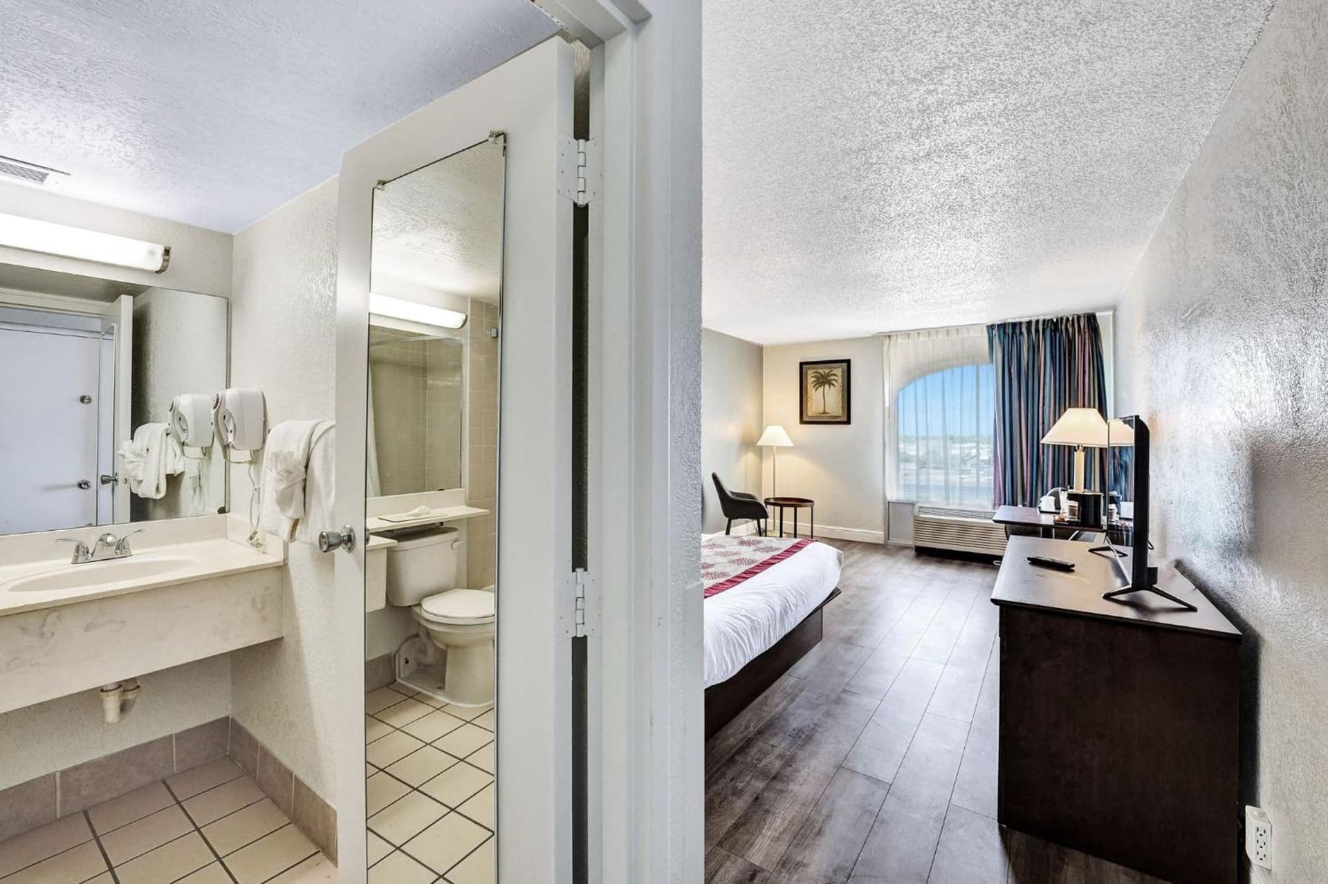 Plaza Hotel Fort Lauderdale gallery photo in Fort Lauderdale, FL — image 22