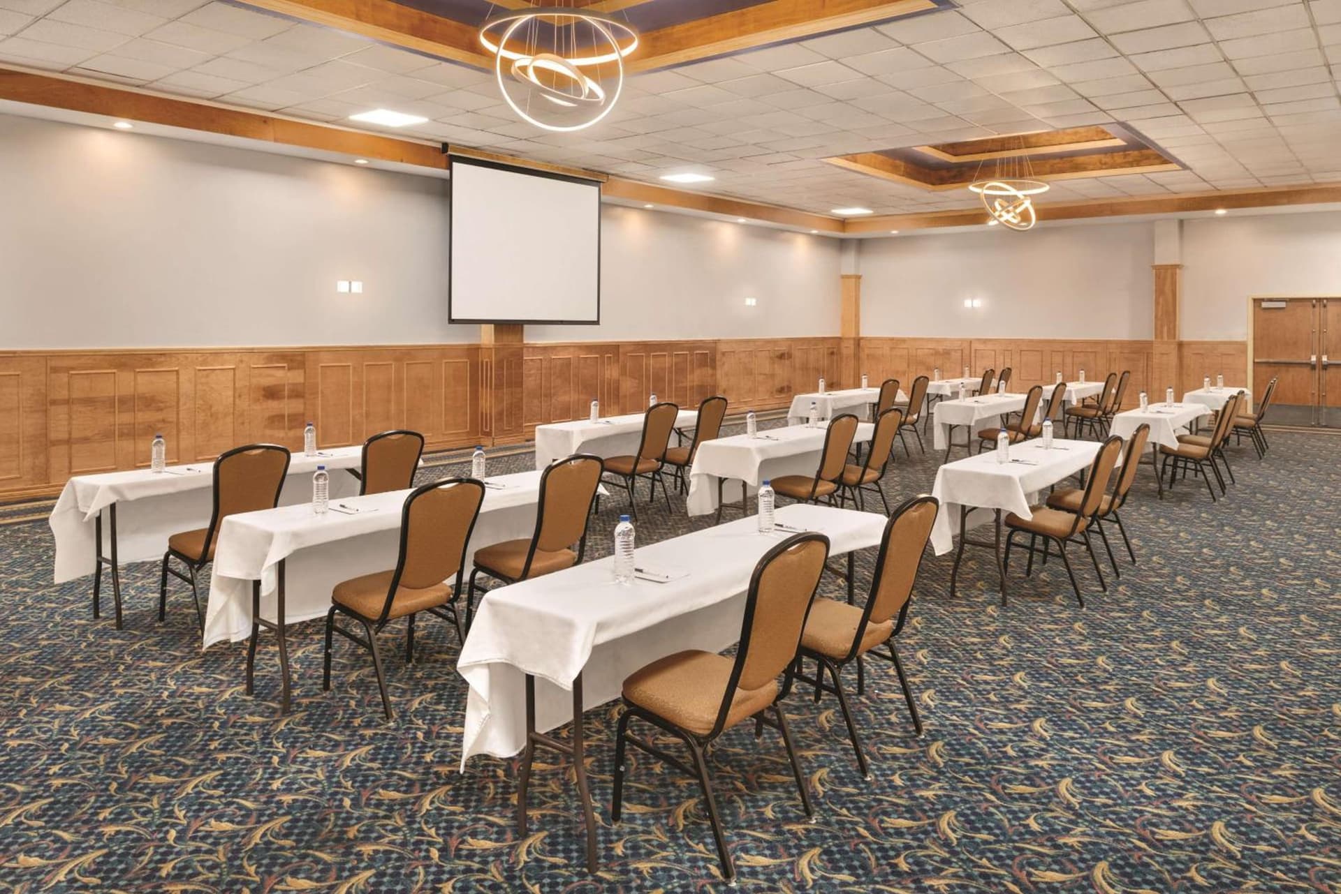 Wyndham Garden Conference Center Champaign - Urbana gallery photo in Champaign, IL — image 28