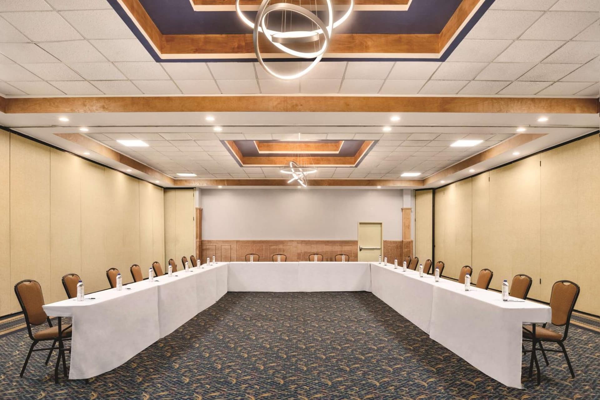 Wyndham Garden Conference Center Champaign - Urbana gallery photo in Champaign, IL — image 5