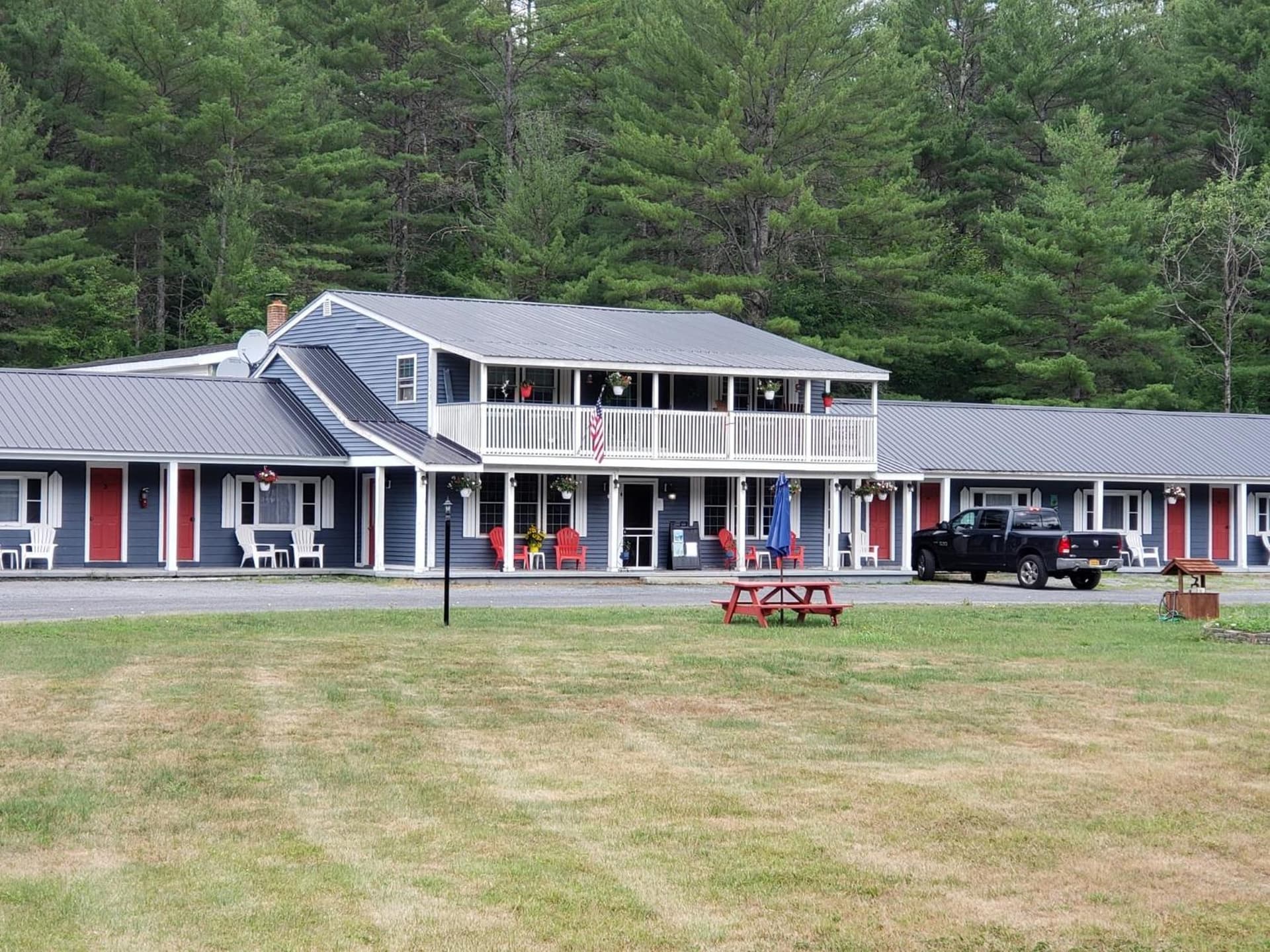 Blue Ridge Motel — hotel in Schroon Lake, New York