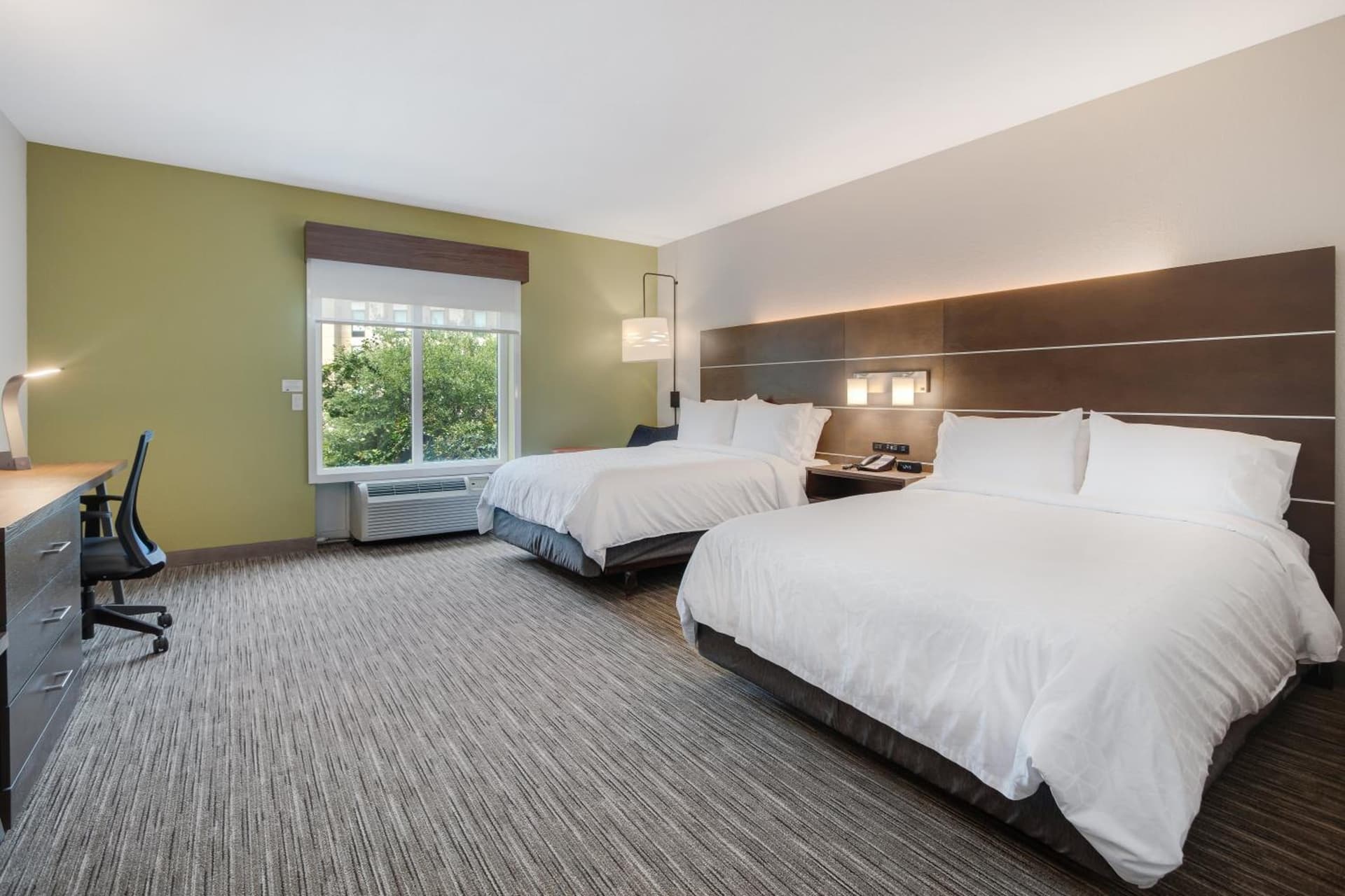 Holiday Inn Express Hotel & Suites Orlando - Apopka by IHG gallery photo in Orlando, FL — image 12