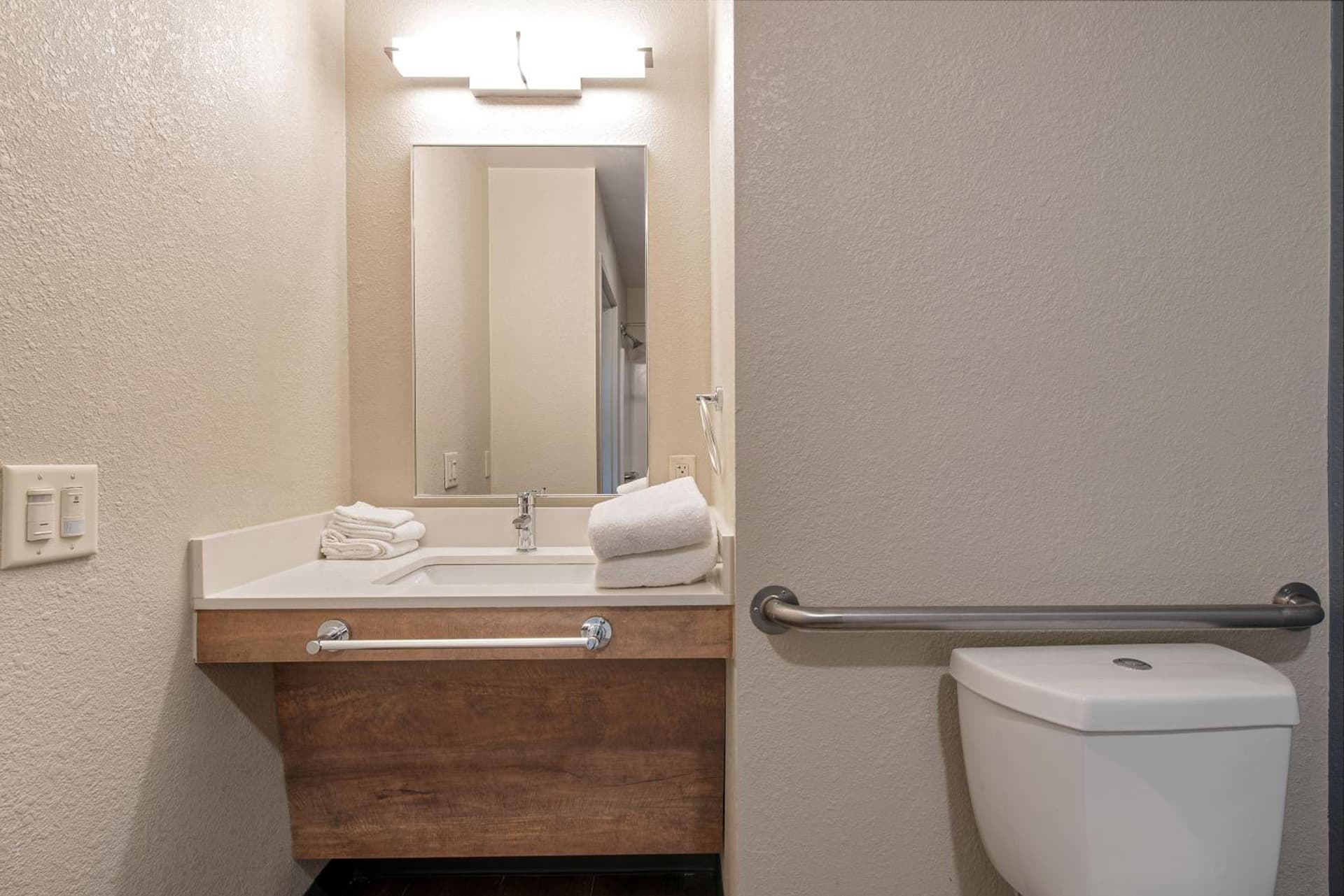 Extended Stay America Suites - Fremont - Newark gallery photo in Fremont, CA — image 27