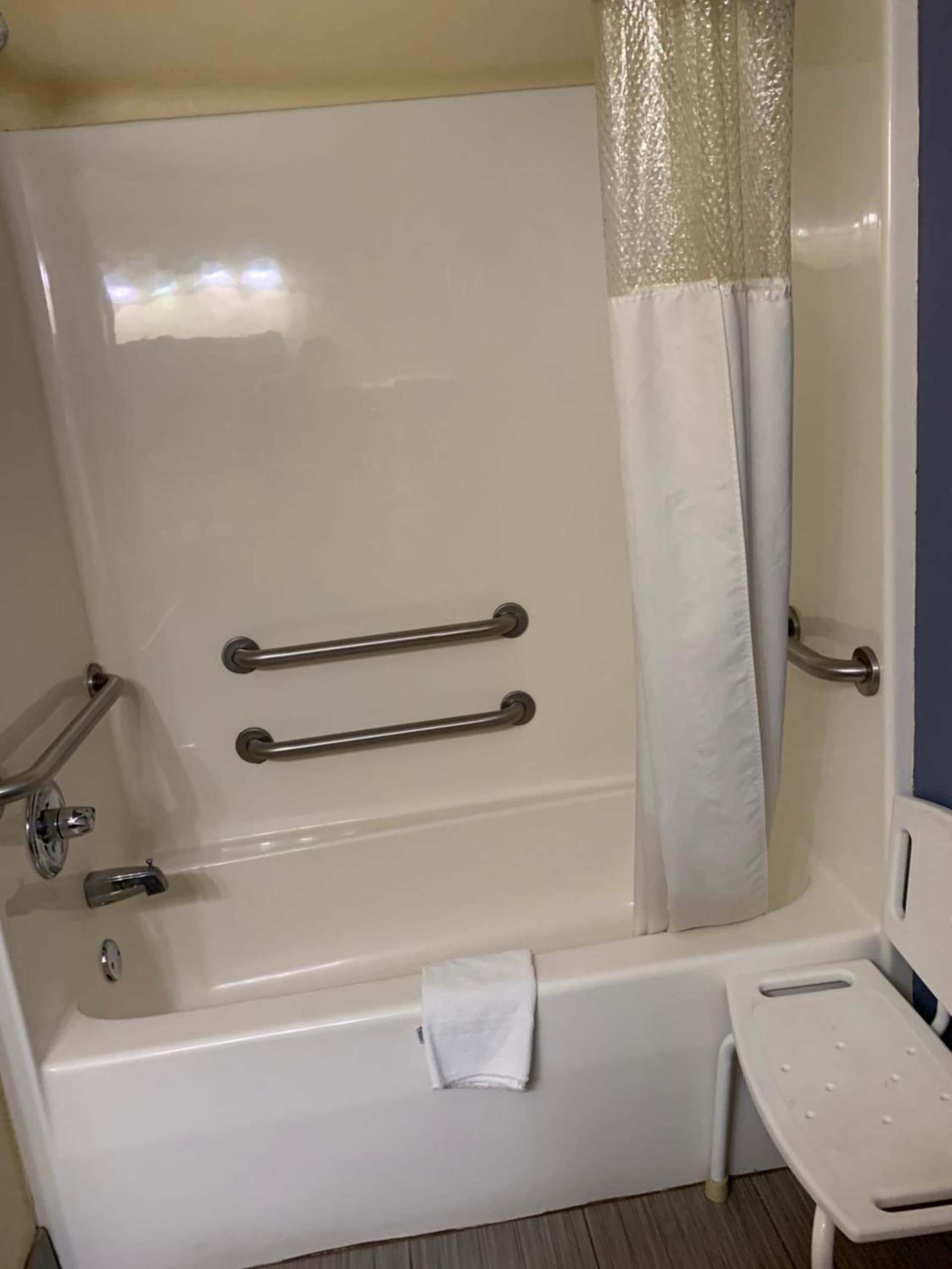 Days Inn & Suites by Wyndham Prattville-Montgomery gallery photo in Prattville, AL — image 43