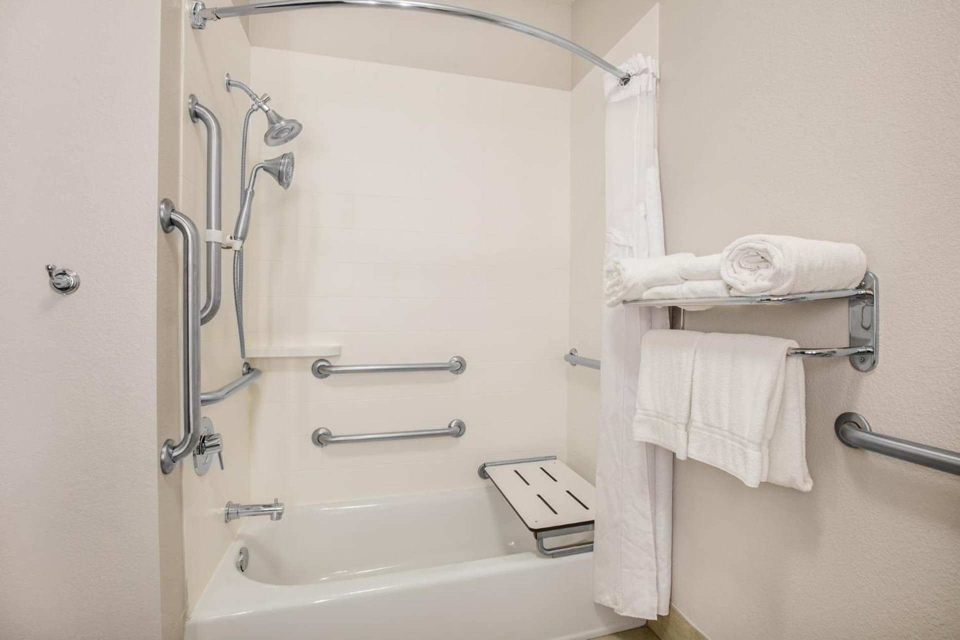 Holiday Inn Express Hotel & Suites Dallas - Grand Prairie I-20 by IHG property views in Grand Prairie, TX — gallery photo 3