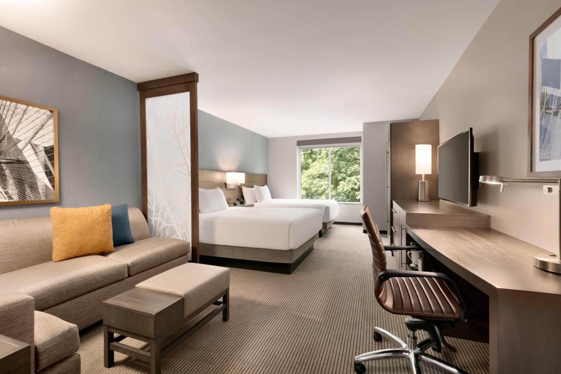Hyatt Place Fort Lee/George Washington Bridge interior in Fort Lee, NJ — gallery photo 2
