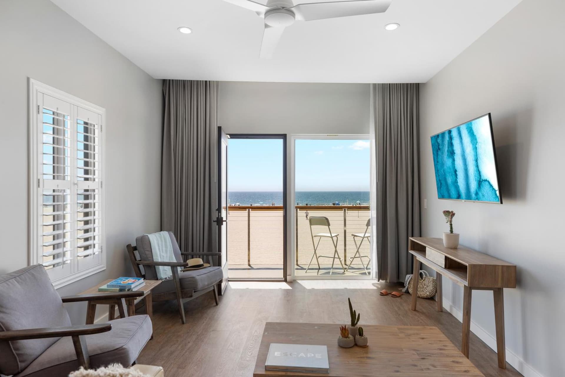 Sea Sprite Beach Club interior in Hermosa Beach, CA — gallery photo 2