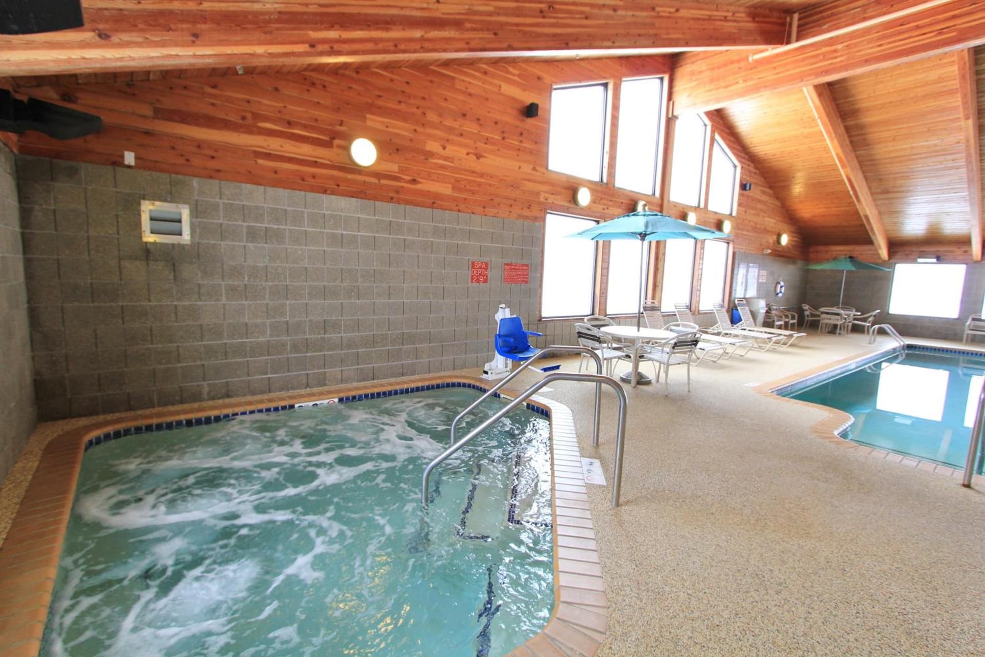 AmericInn by Wyndham Cedar Rapids Airport gallery photo in Cedar Rapids, IA — image 7