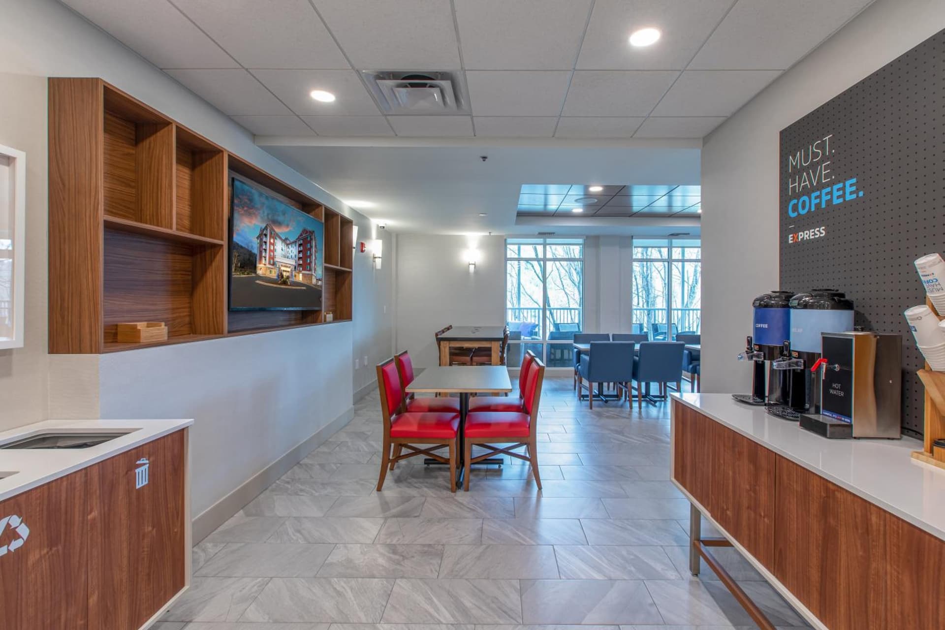 Holiday Inn Express & Suites Asheville Downtown by IHG gallery photo in Asheville, NC — image 14
