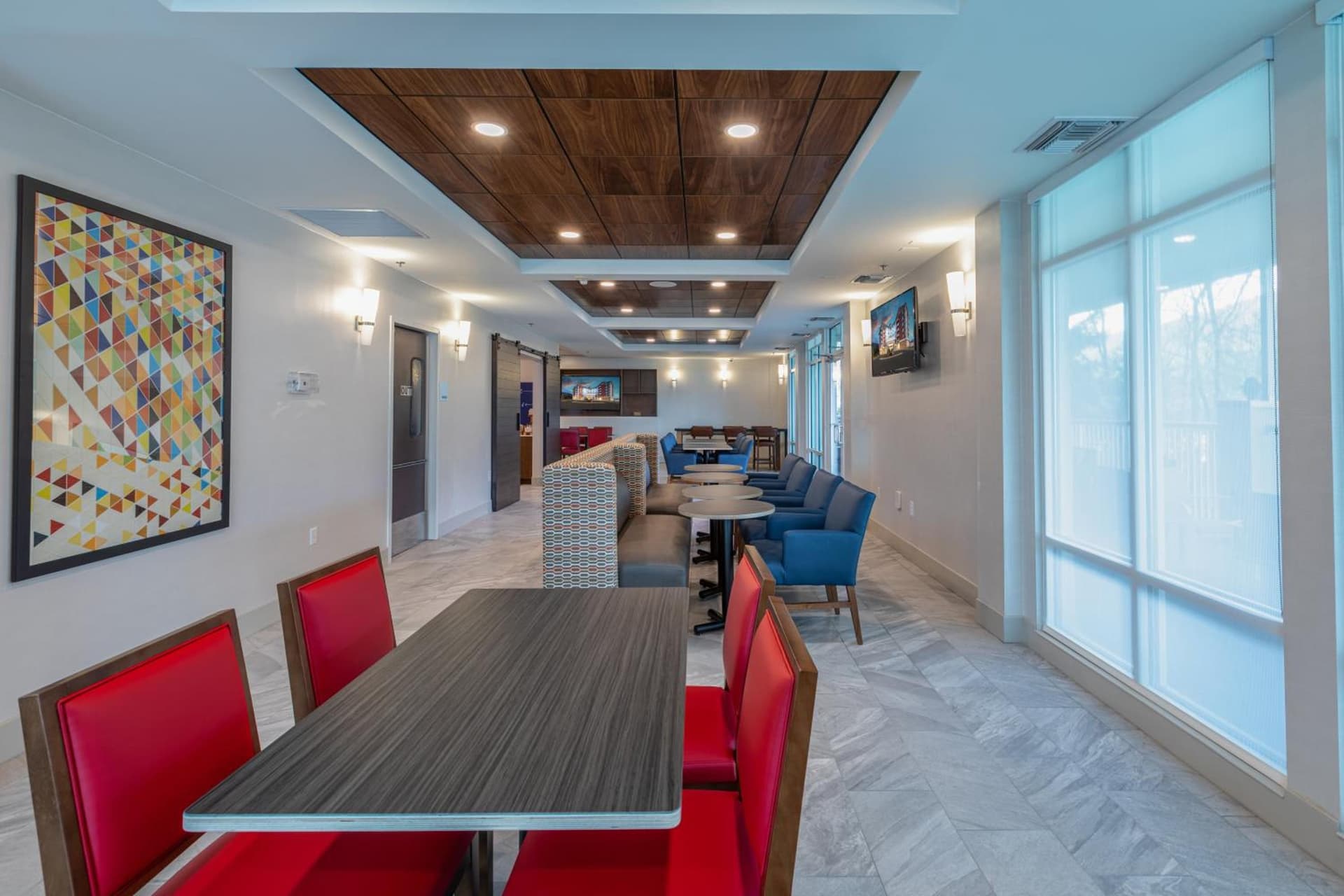 Holiday Inn Express & Suites Asheville Downtown by IHG gallery photo in Asheville, NC — image 13