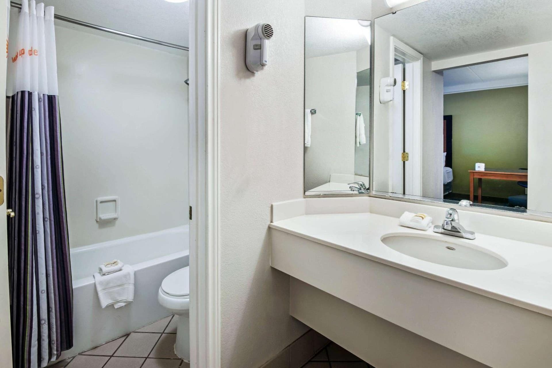 La Quinta Inn by Wyndham Amarillo Mid-City gallery photo in Amarillo, TX — image 72