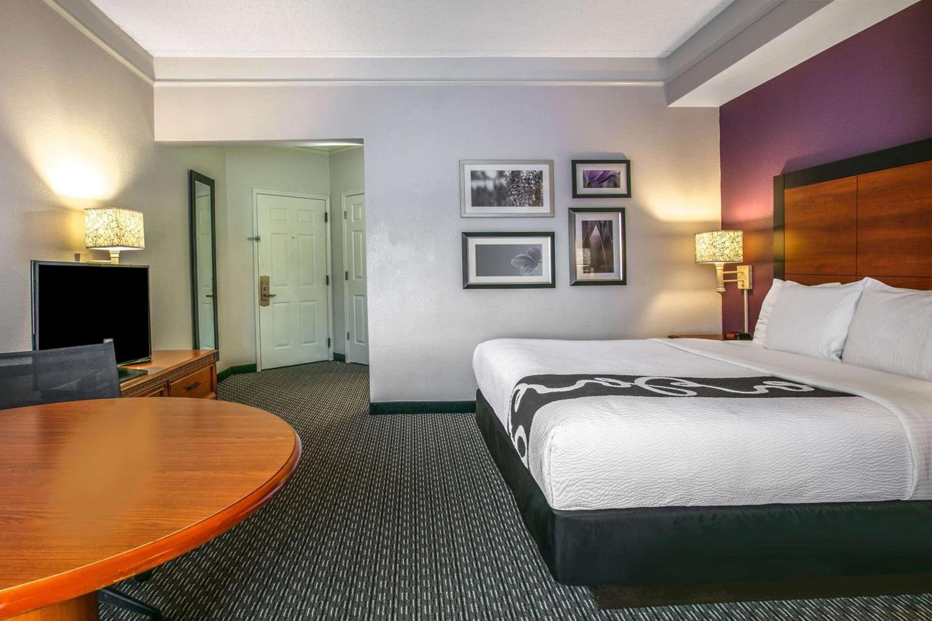 La Quinta by Wyndham Dallas North Central gallery photo in Dallas, TX — image 12