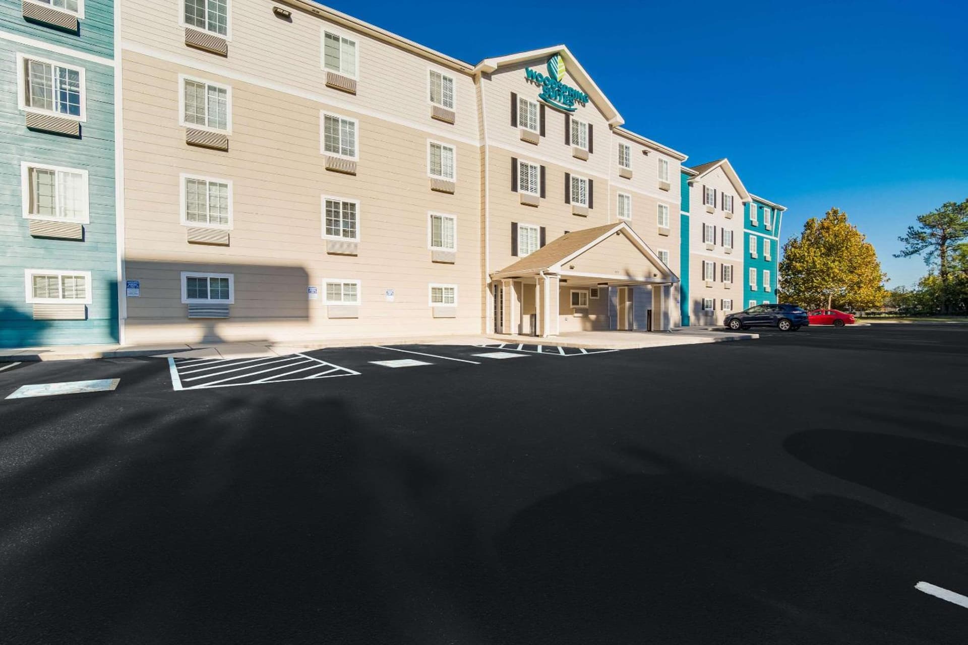 WoodSpring Suites North Charleston Airport I-526 exterior or lobby in North Charleston, SC — main listing photo