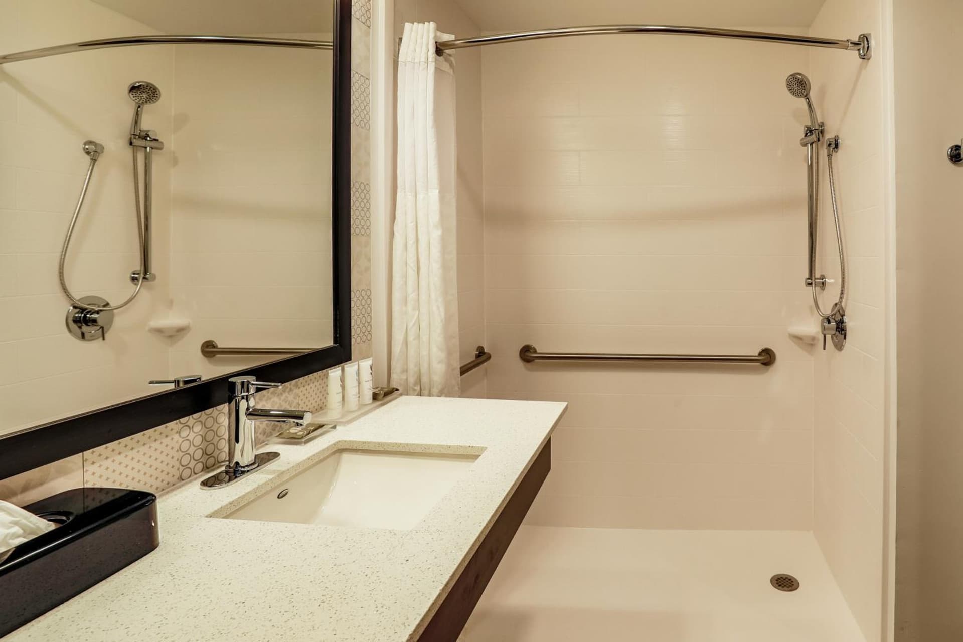 Country Inn & Suites by Radisson Nashville Airport TN gallery photo in Nashville, TN — image 51