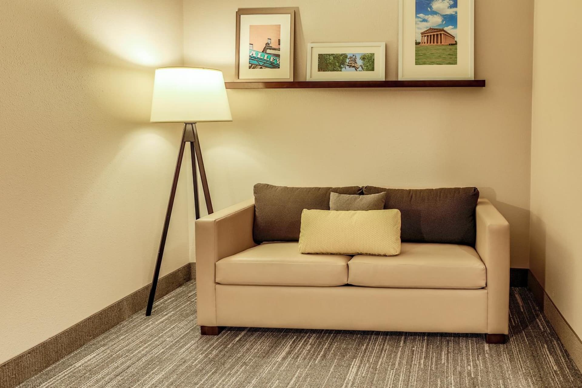 Country Inn & Suites by Radisson Nashville Airport TN gallery photo in Nashville, TN — image 4