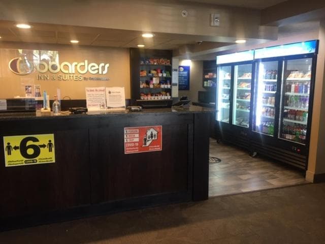 Boarders Inn & Suites by Cobblestone Hotels - Grand Island interior in Grand Island, NE — gallery photo 2