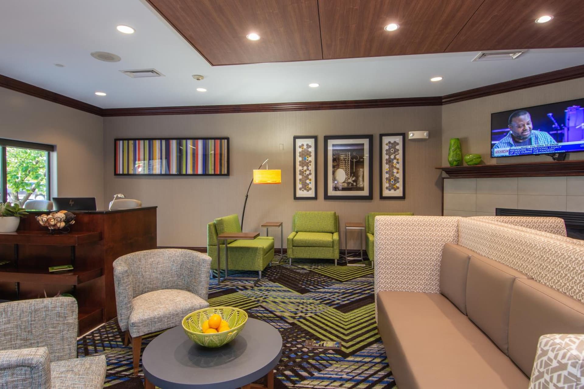 Holiday Inn Express and Suites Springfield Medical District by IHG gallery photo in Springfield, MO — image 26