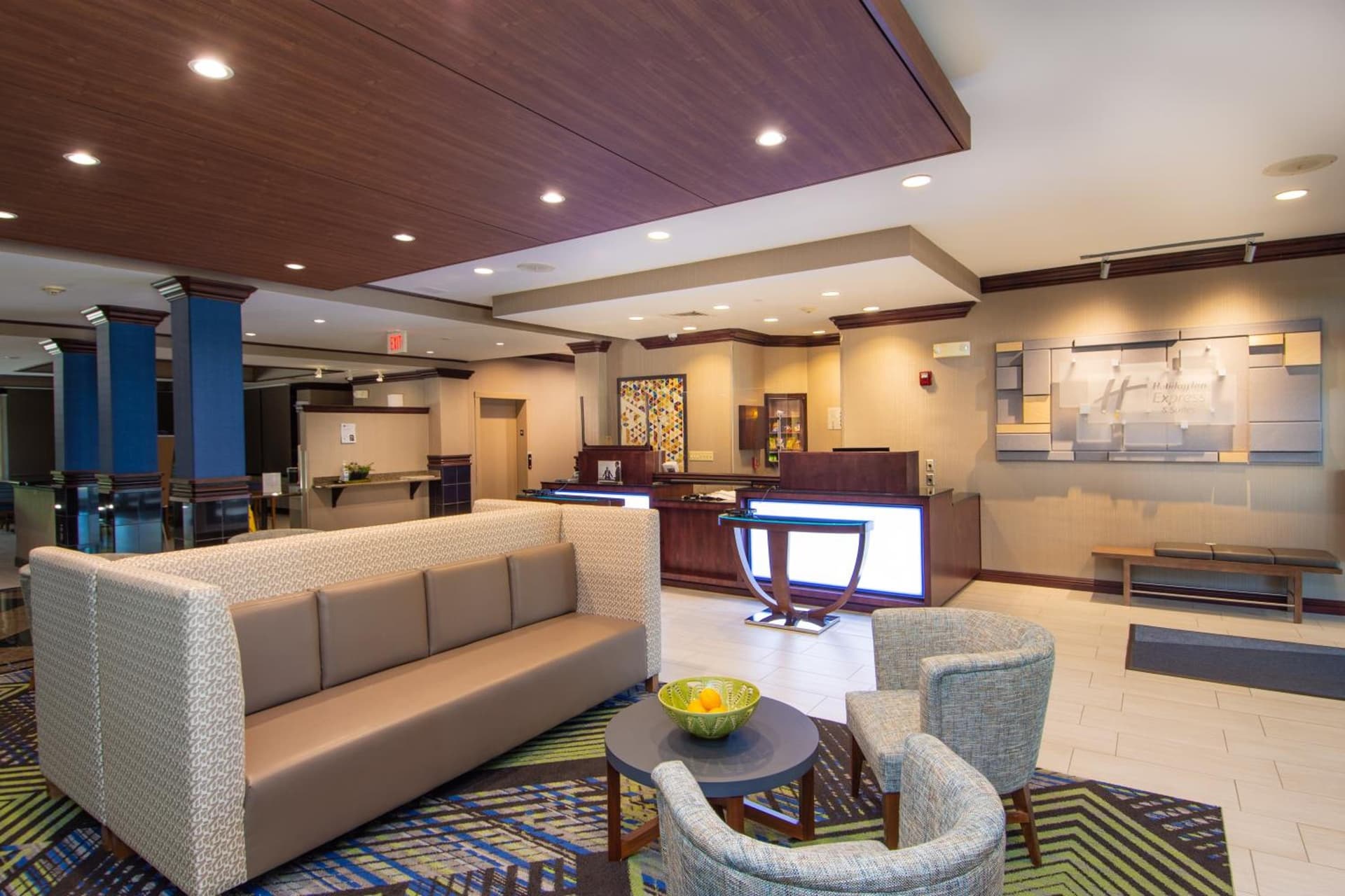 Holiday Inn Express and Suites Springfield Medical District by IHG gallery photo in Springfield, MO — image 16