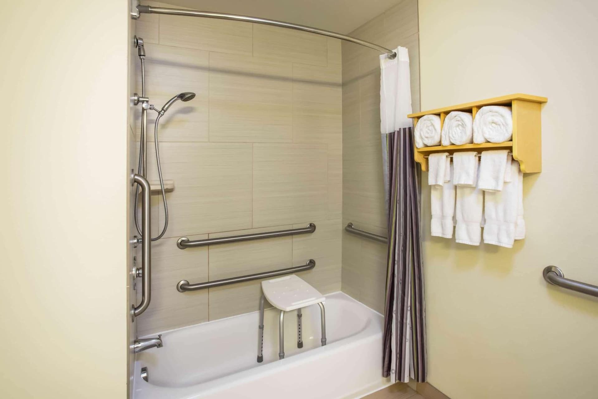 La Quinta by Wyndham Rochester Mayo Clinic Area South gallery photo in Rochester, MN — image 67