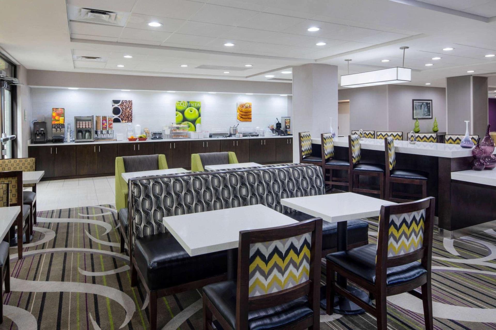 La Quinta by Wyndham Kennesaw gallery photo in Kennesaw, GA — image 80