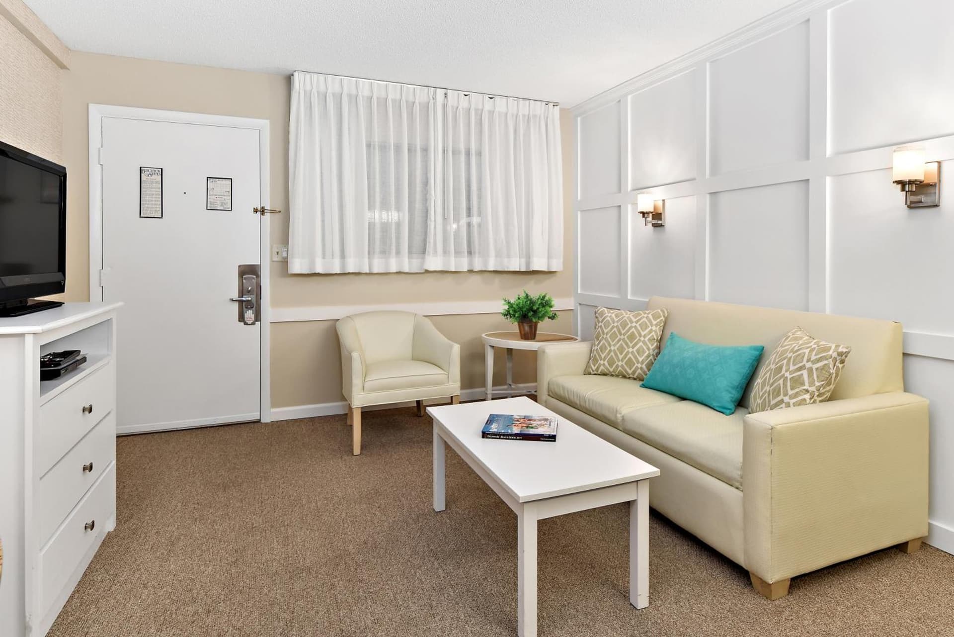 Brighton Suites Hotel gallery photo in Rehoboth Beach, DE — image 41