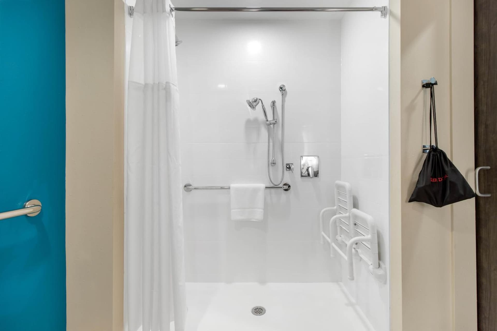 Cambria Hotel Mount Pleasant - Charleston gallery photo in Charleston, SC — image 12