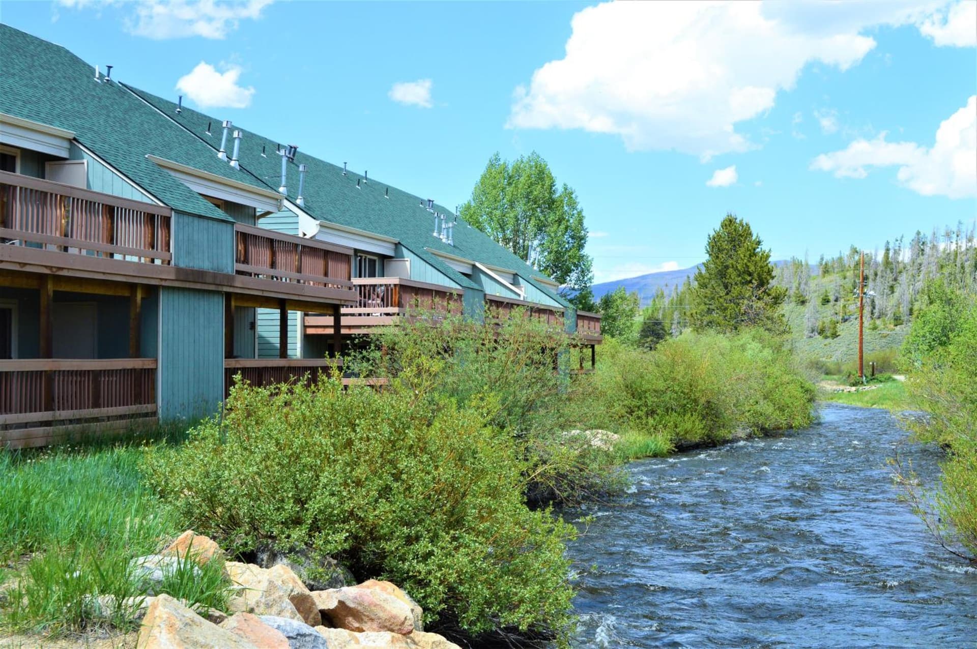 Twin Rivers By Alderwood Colorado Management — hotel in Fraser, Colorado