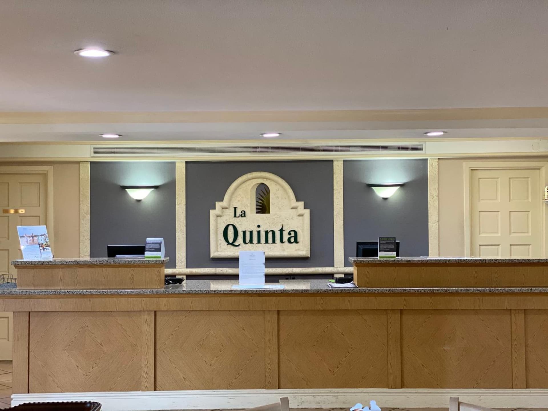 La Quinta Inn by Wyndham Tyler property views in Tyler, TX — gallery photo 3
