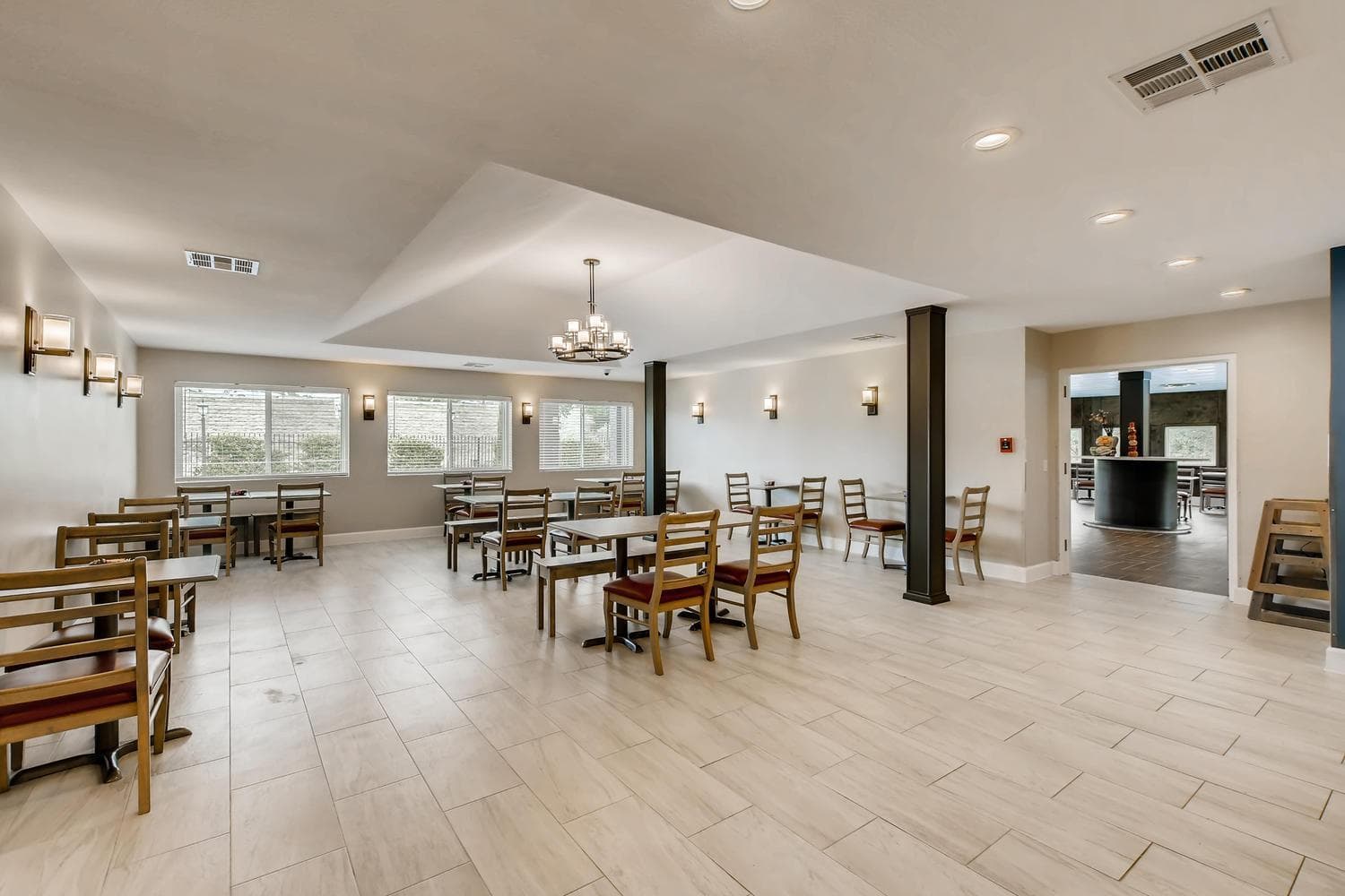 Orangewood Inn and Suites Midtown gallery photo in Austin, TX — image 27