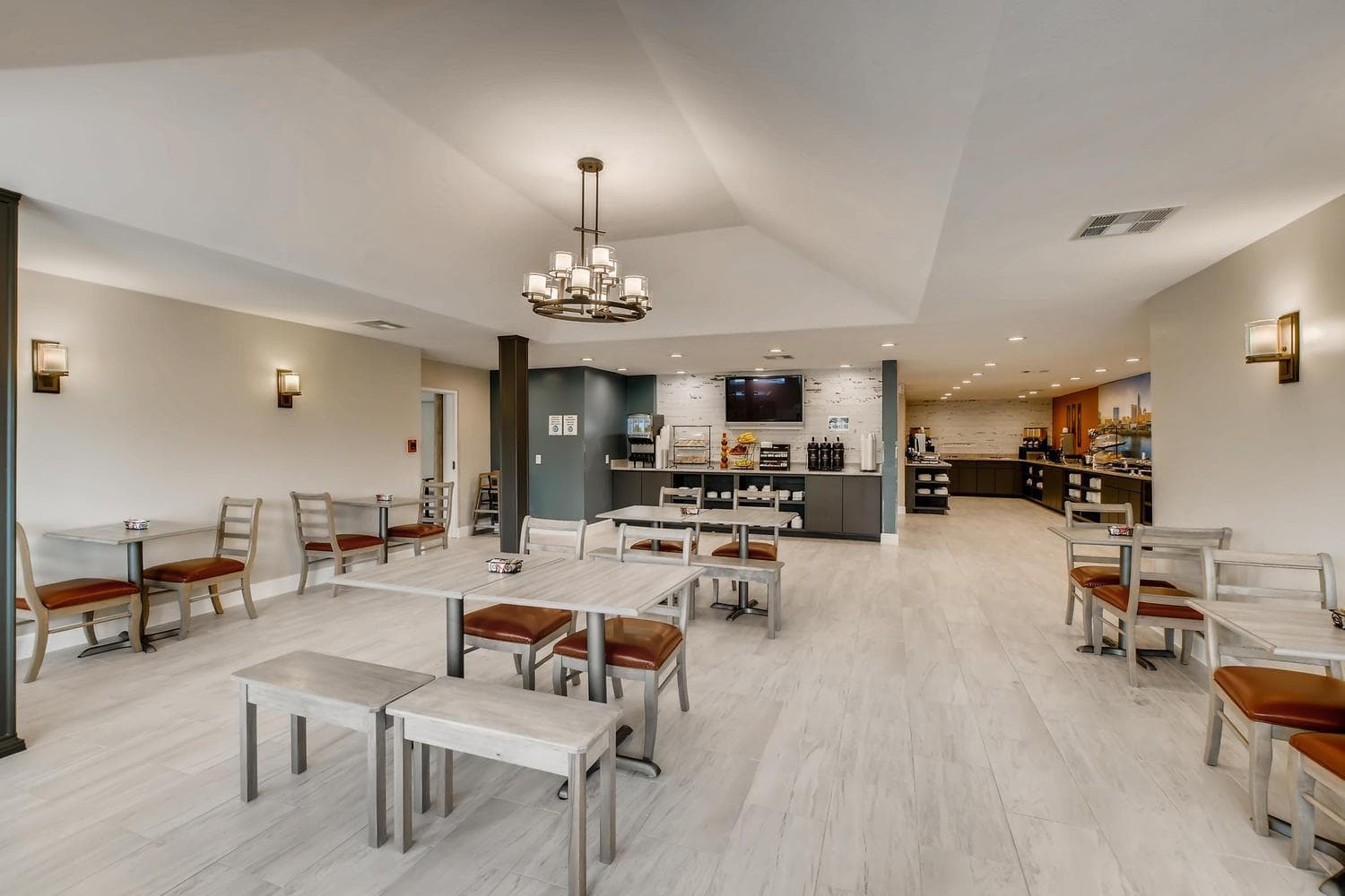 Orangewood Inn and Suites Midtown gallery photo in Austin, TX — image 6