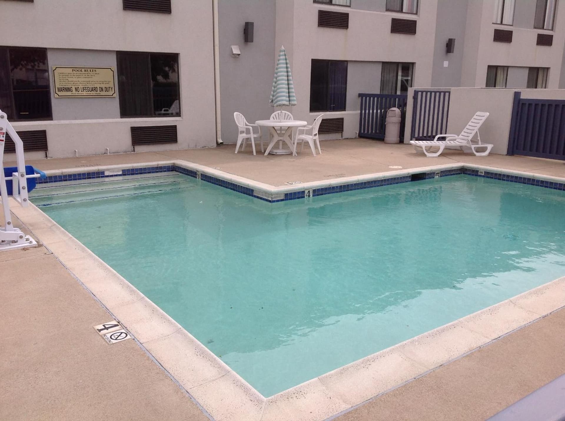 Motel 6-Dallas, TX - Northeast gallery photo in Garland, TX — image 11