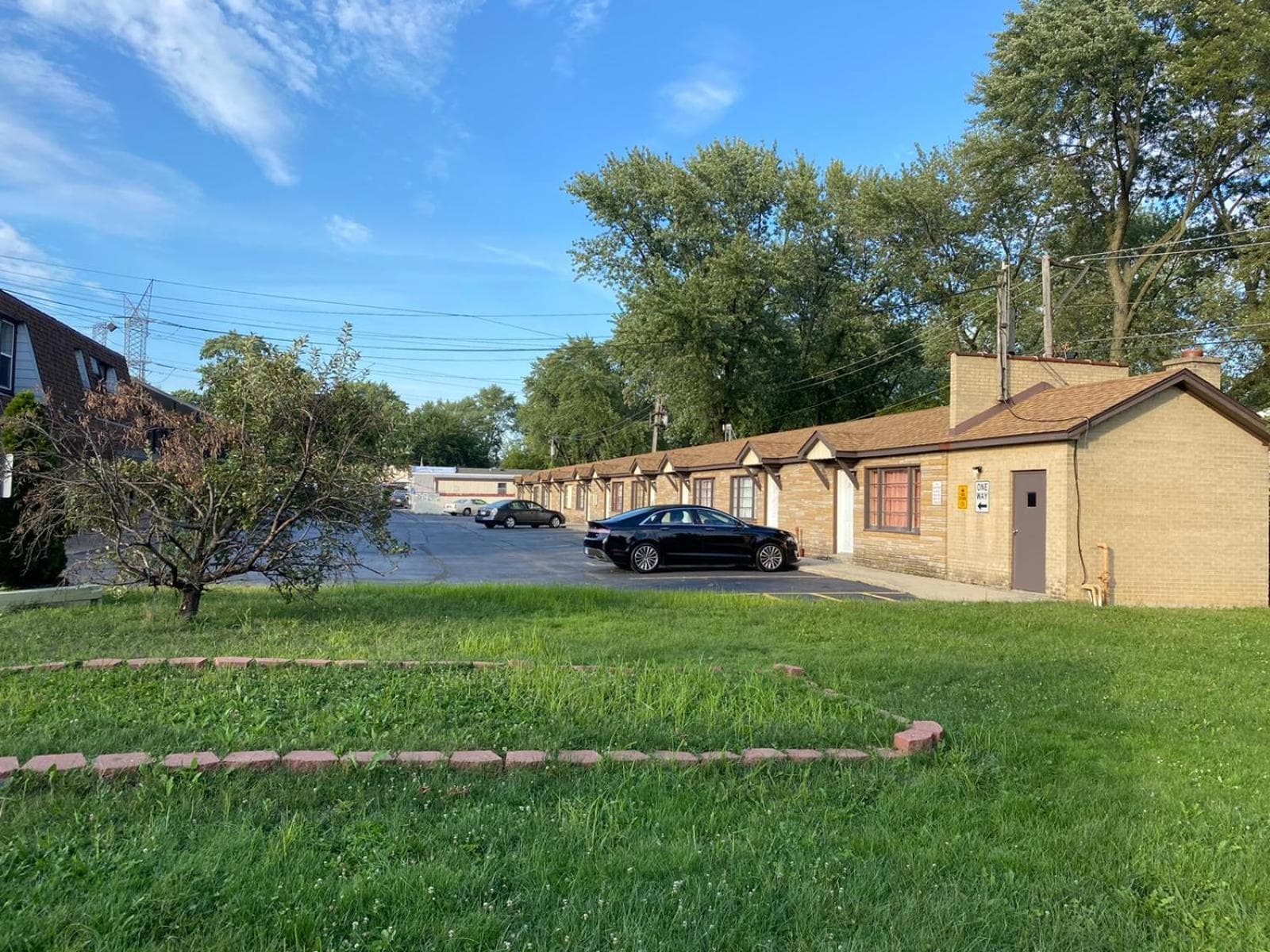 Des Plaines Motel By OYO O'Hare Airport Chicago interior in Des Plaines, IL — gallery photo 2