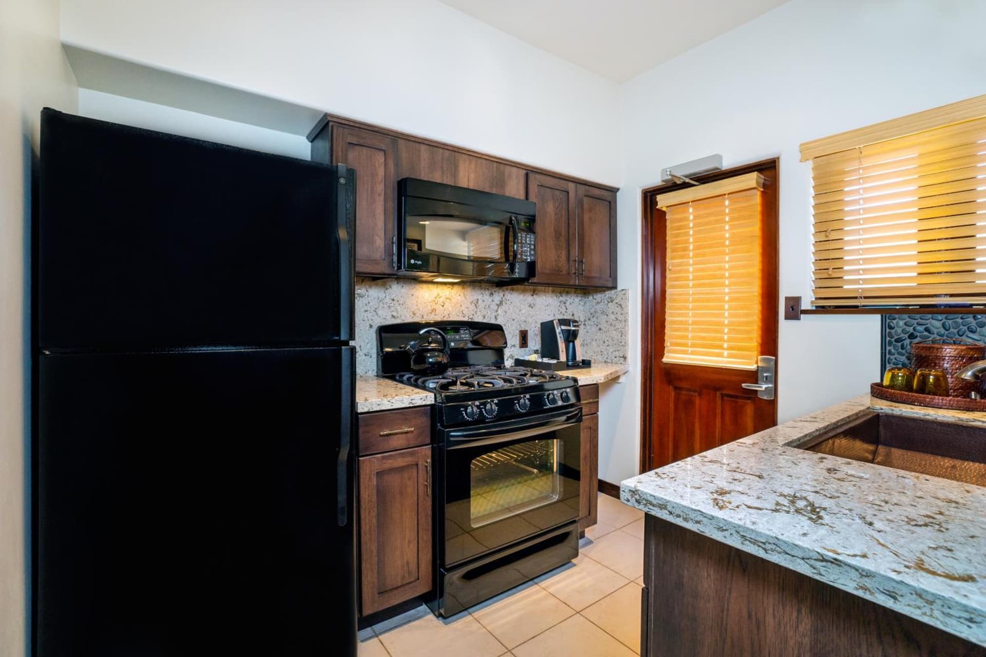 Pantai Inn gallery photo in San Diego, CA — image 47