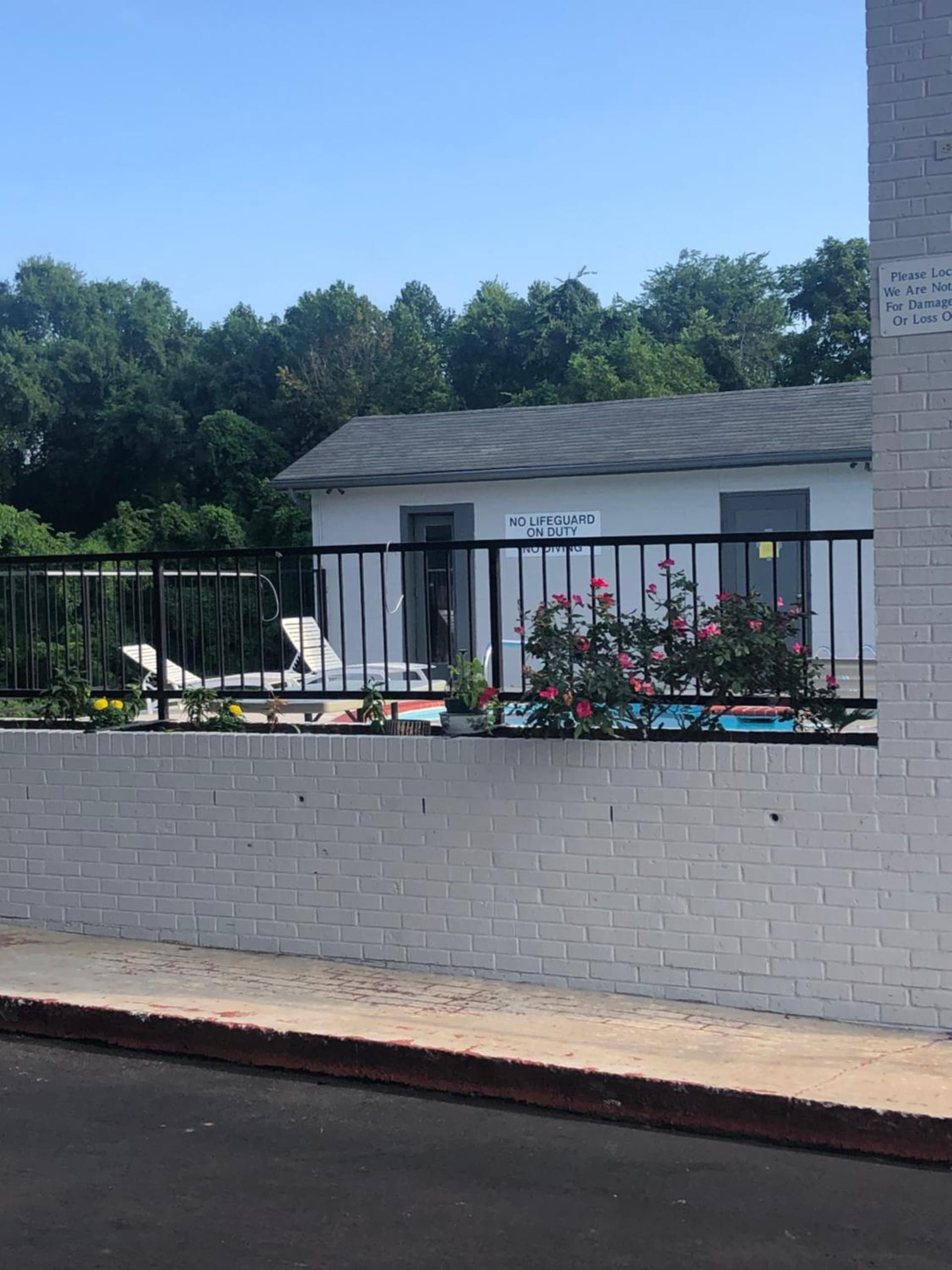 Travelodge by Wyndham Clarksville interior in Clarksville, TN — gallery photo 2