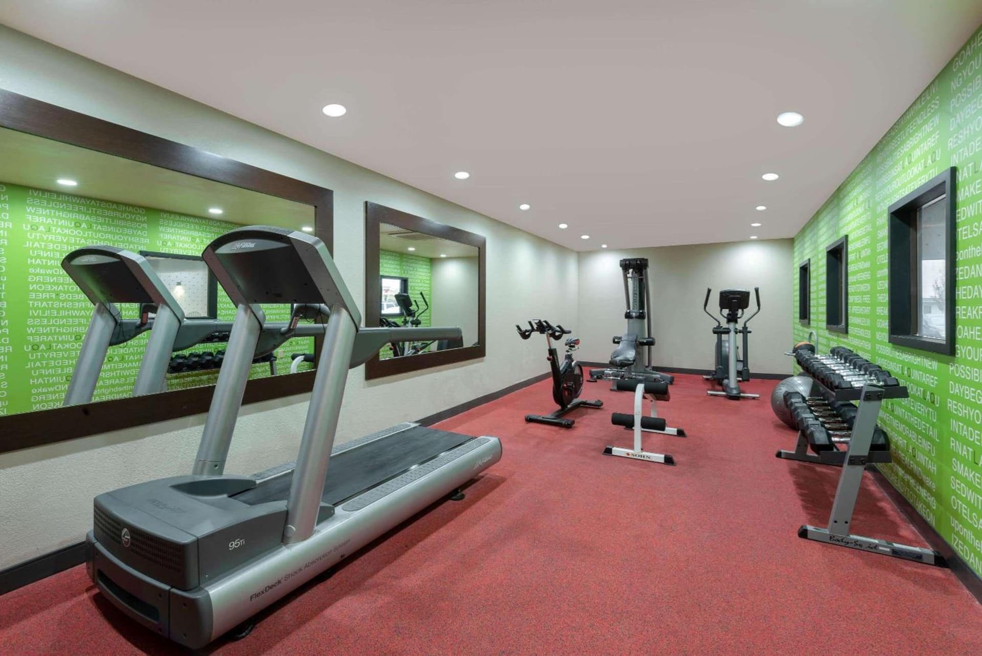 La Quinta by Wyndham Columbus - Grove City gallery photo in Grove City, OH — image 7