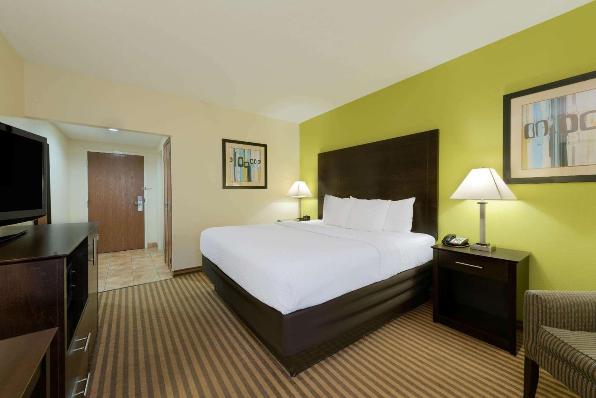 La Quinta by Wyndham Columbus - Grove City gallery photo in Grove City, OH — image 46