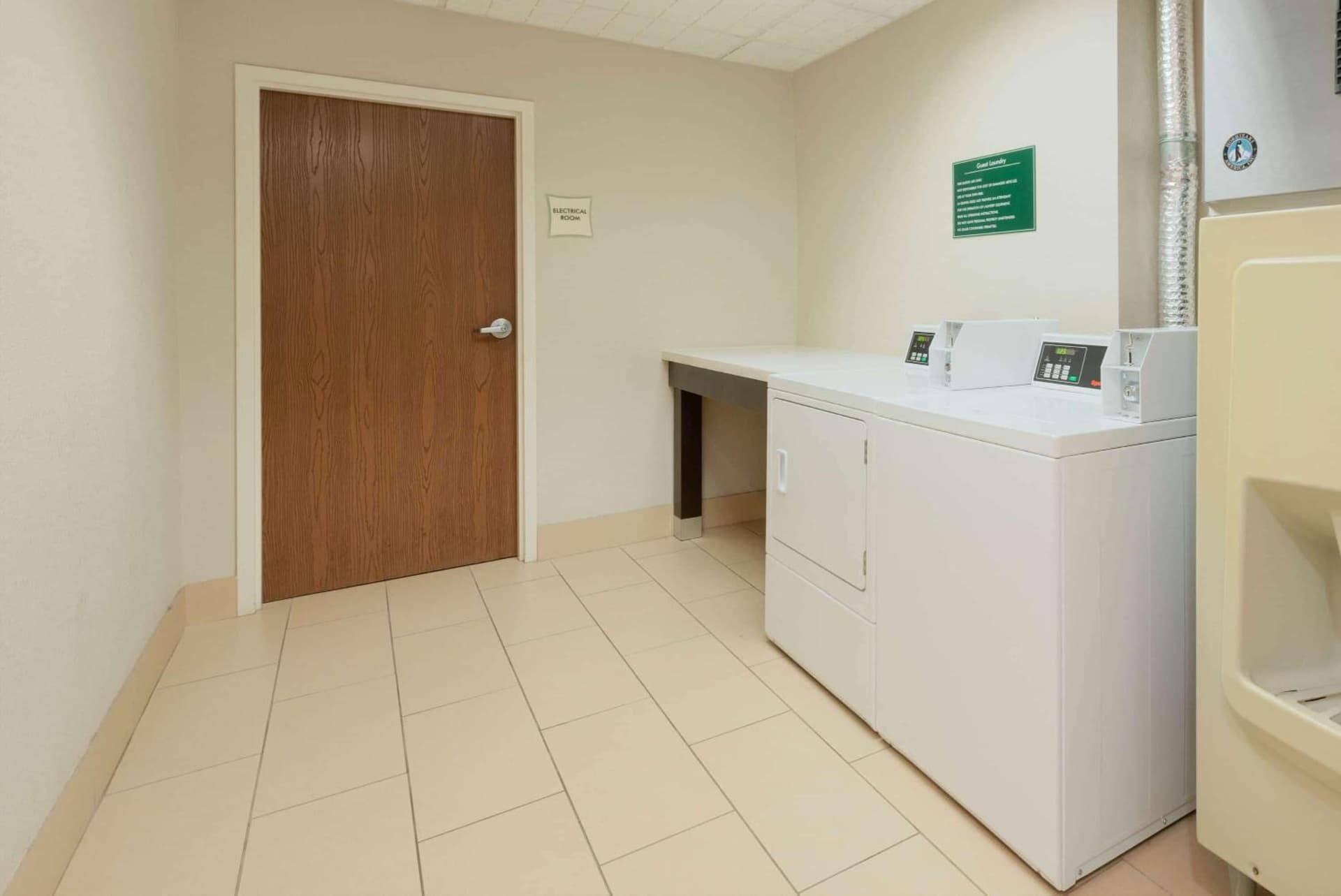 La Quinta by Wyndham Columbus - Grove City gallery photo in Grove City, OH — image 37