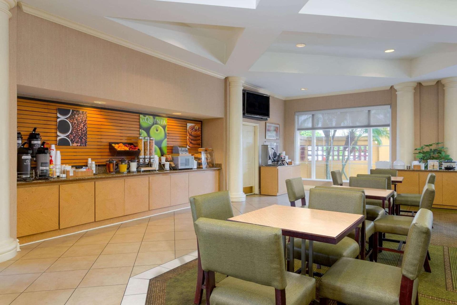 La Quinta by Wyndham Lakeland West gallery photo in Lakeland, FL — image 13