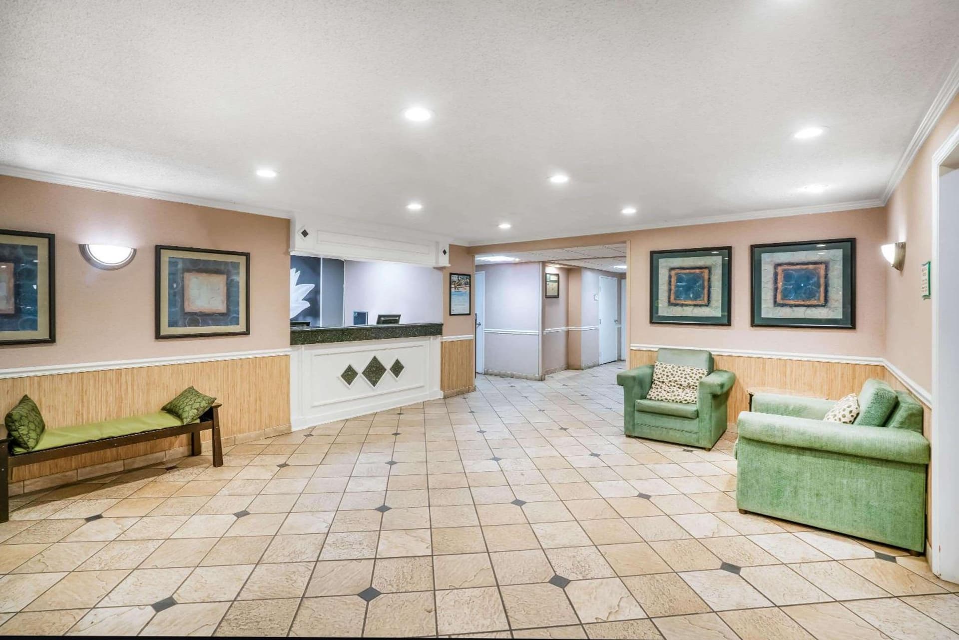 La Quinta by Wyndham Nashville Franklin property views in Franklin, TN — gallery photo 3