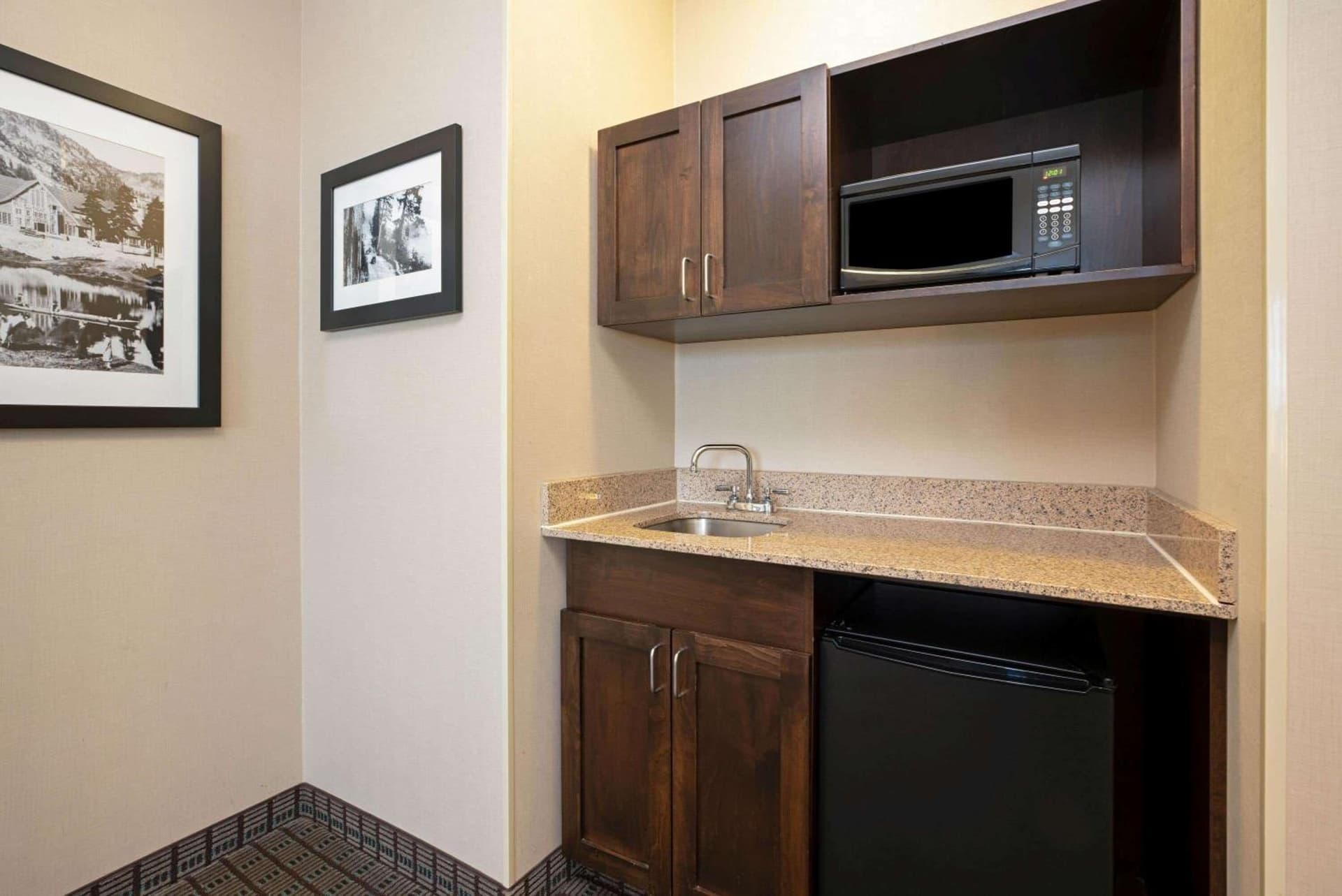 La Quinta by Wyndham Bellingham gallery photo in Bellingham, WA — image 61