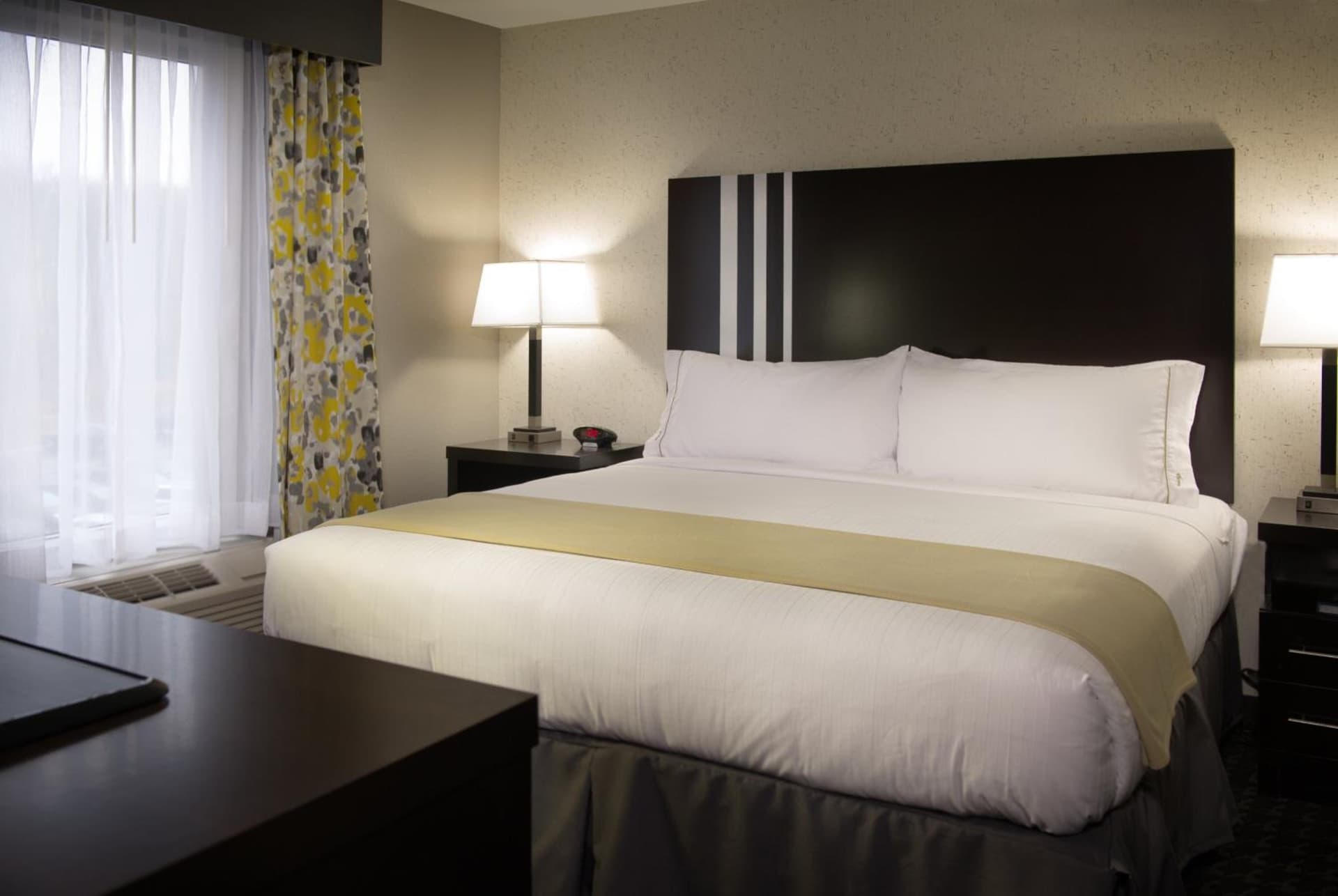 Holiday Inn Express and Suites Madison Central by IHG gallery photo in Madison, WI — image 19